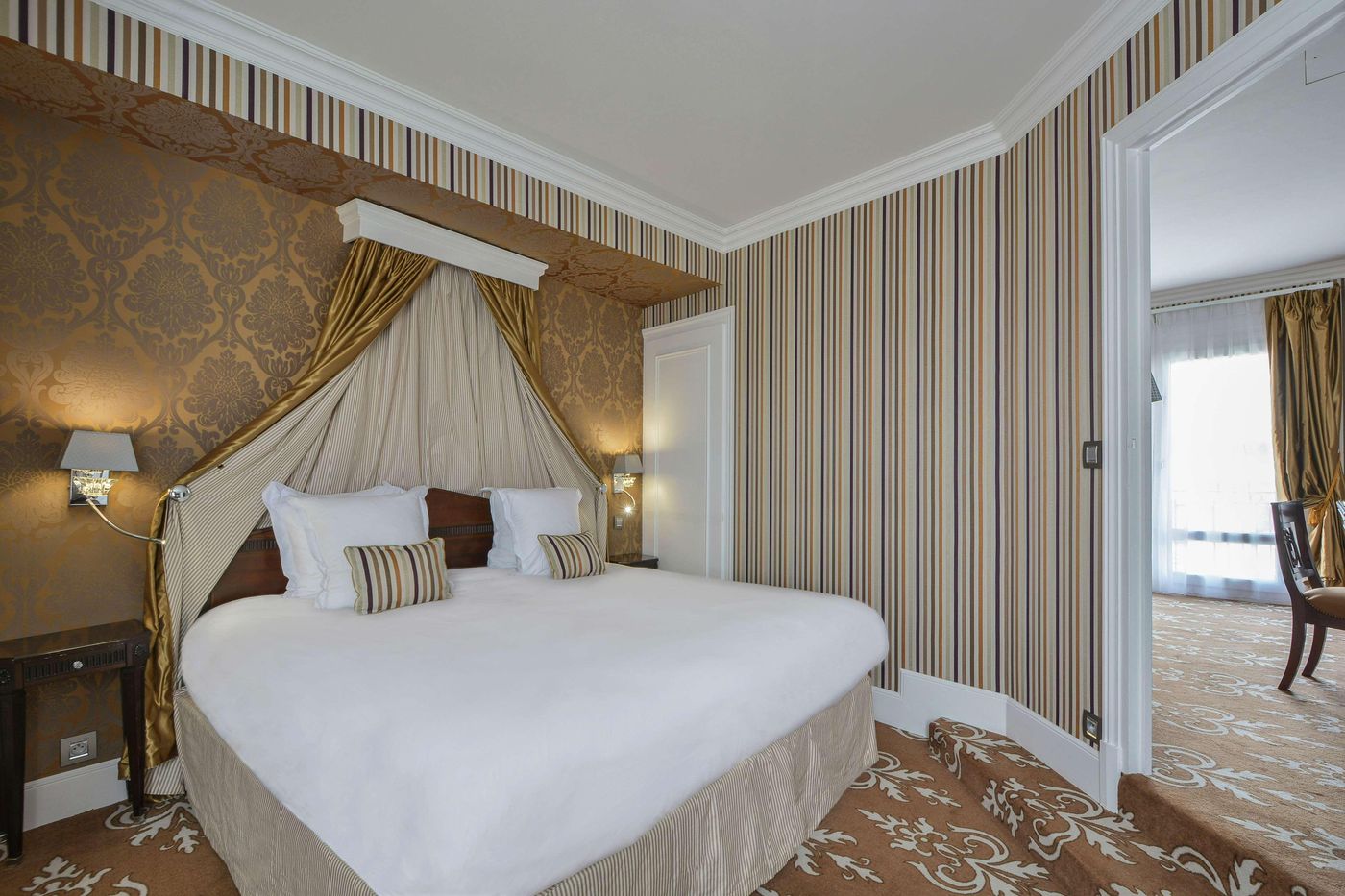 Maison-Astor-Paris--Curio-Collection-by-Hilton-Room-28