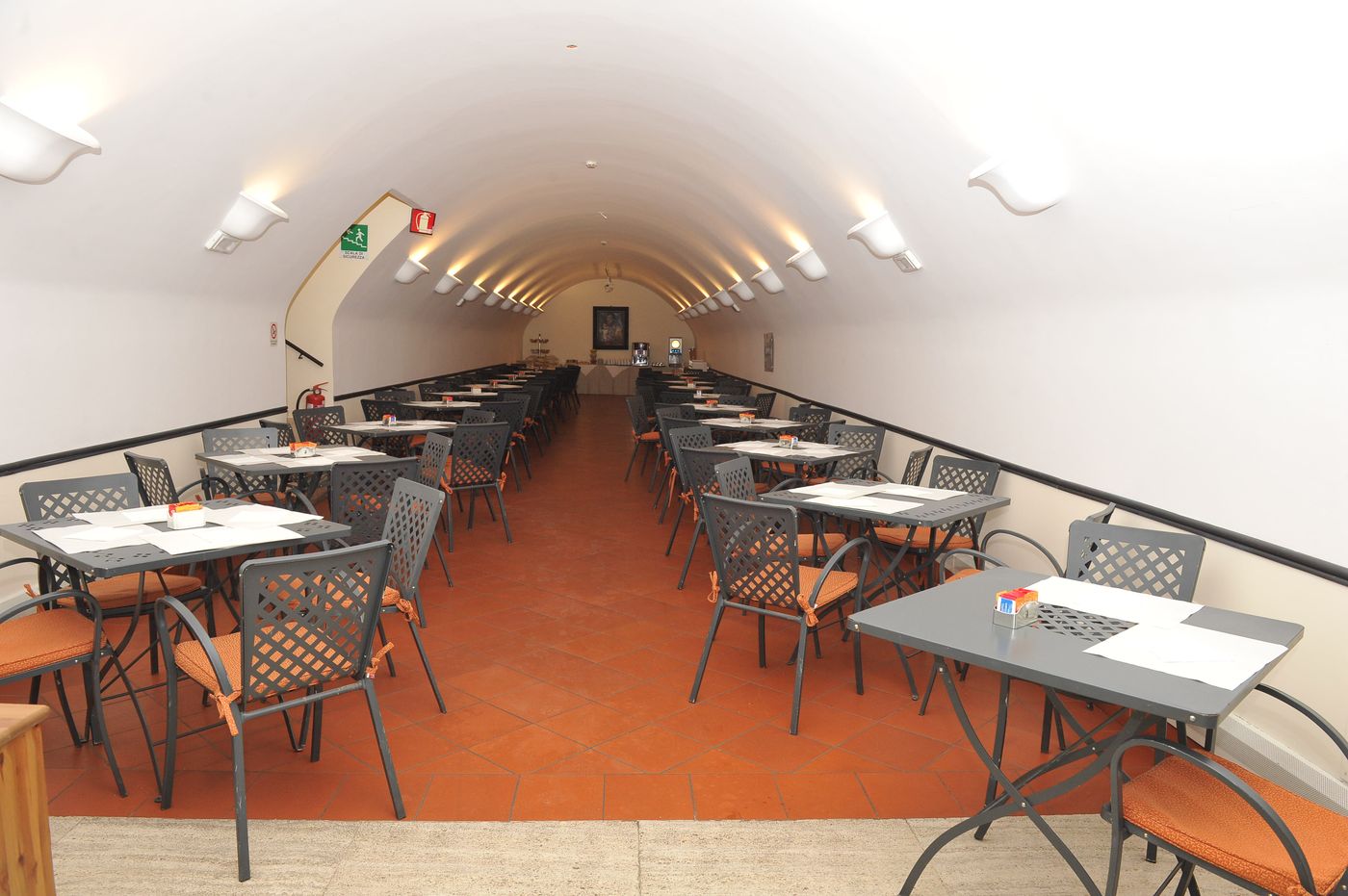 Domus-Sessoriana-Bar-18