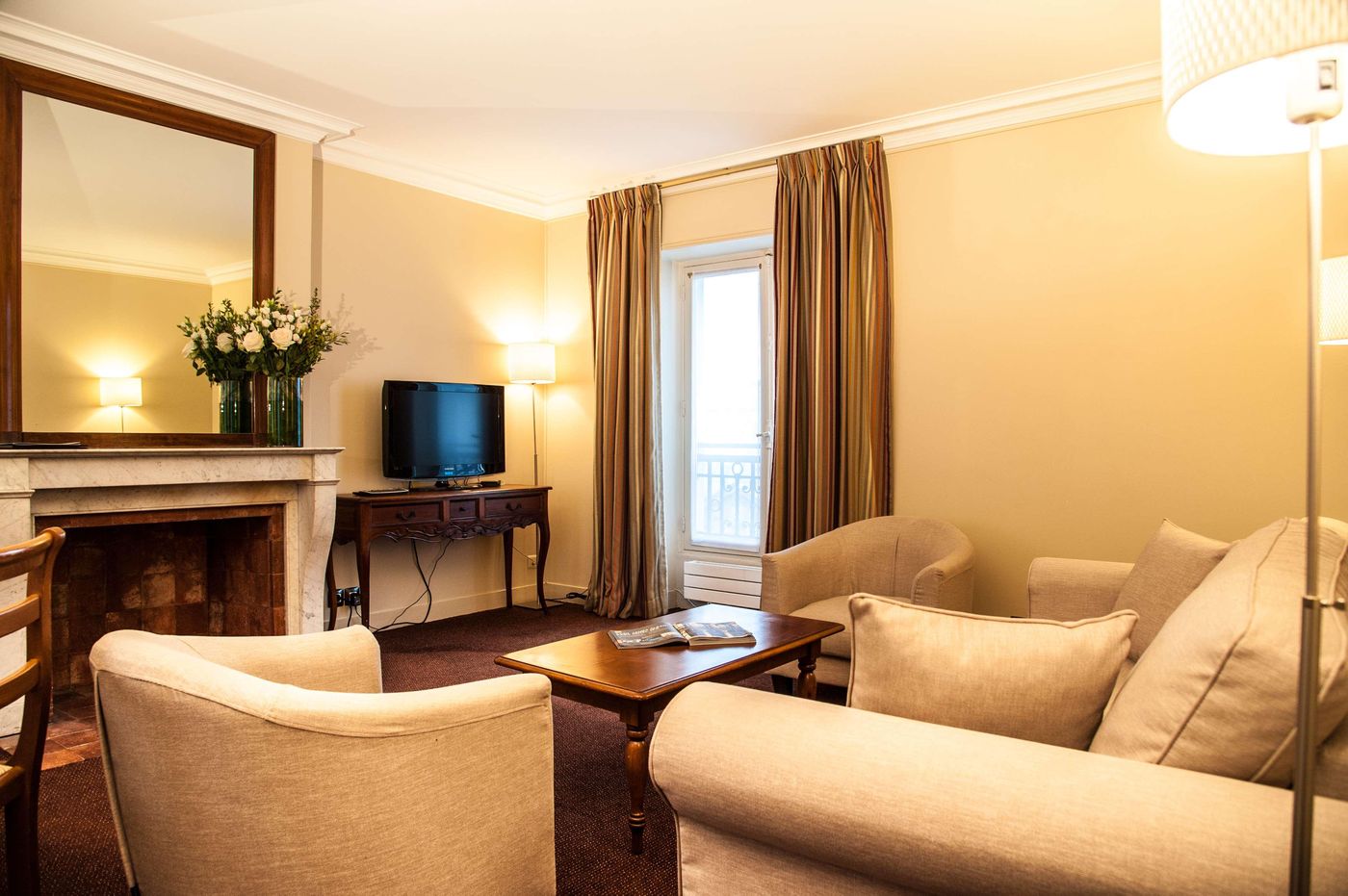 Saint-James-Albany-Paris-Hotel-Spa-Room-38