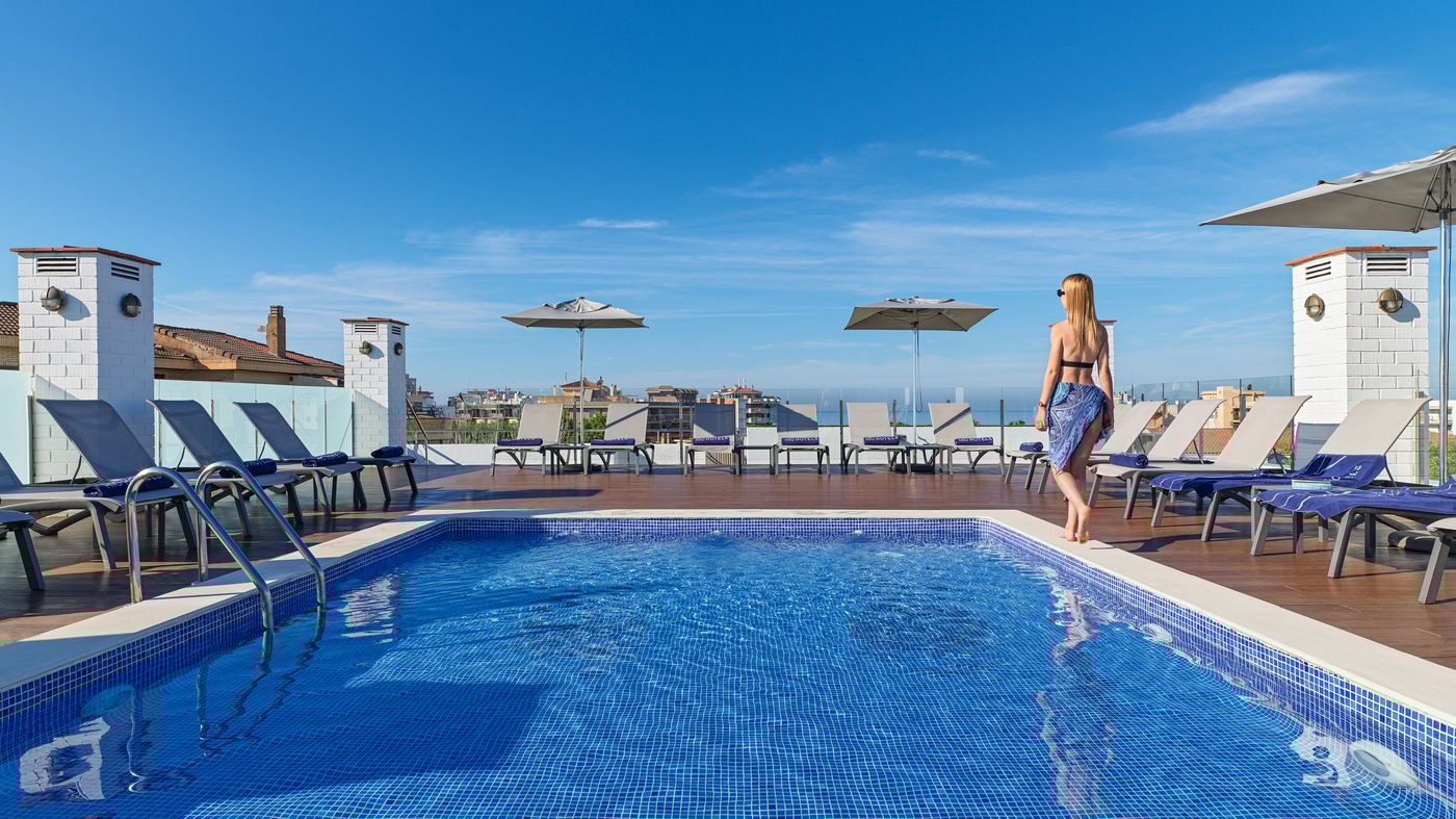 H10-Delfin---Adults-Only-General-view-10