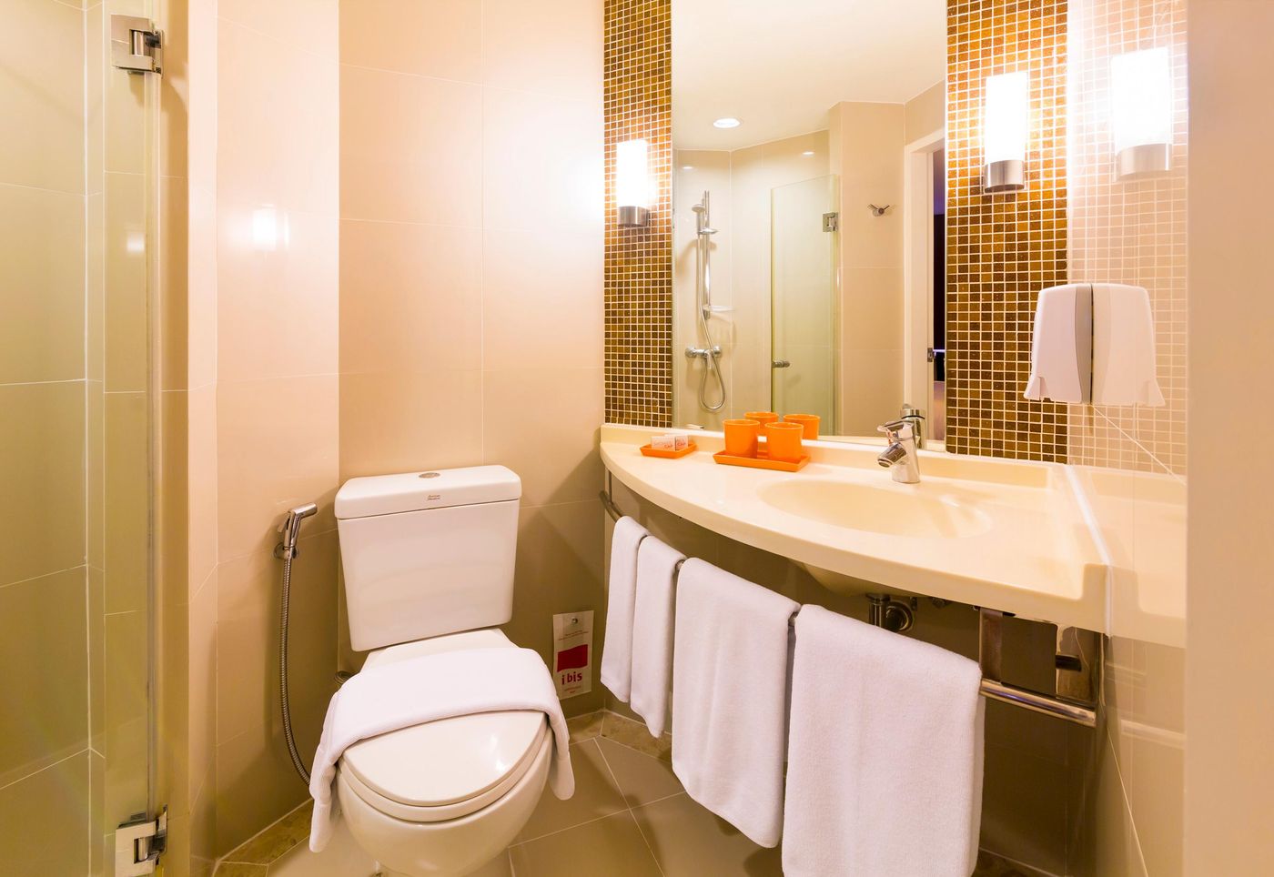 ibis-Bangkok-Riverside-Room-21