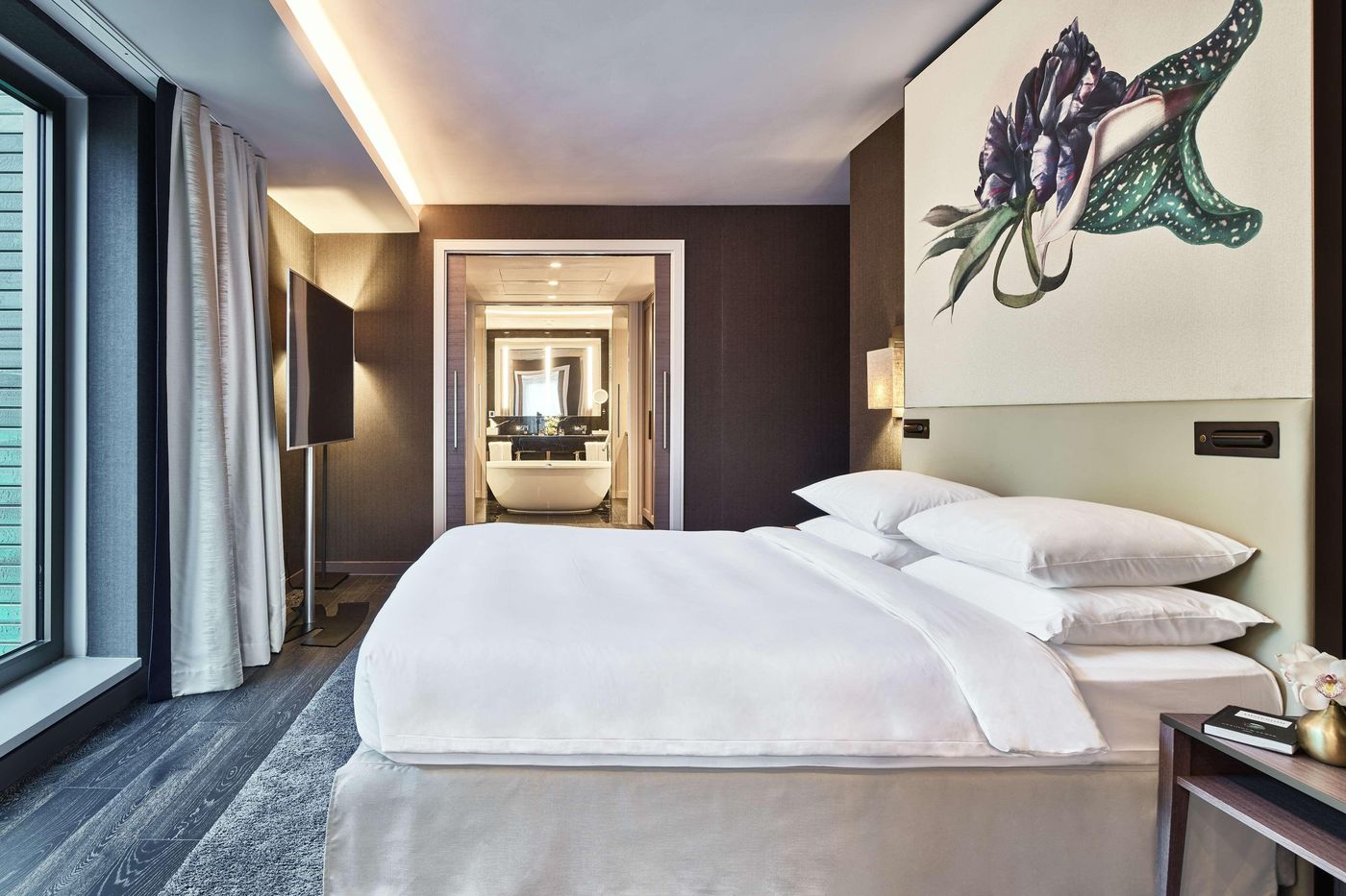 Hyatt-Regency-Amsterdam-Room-33