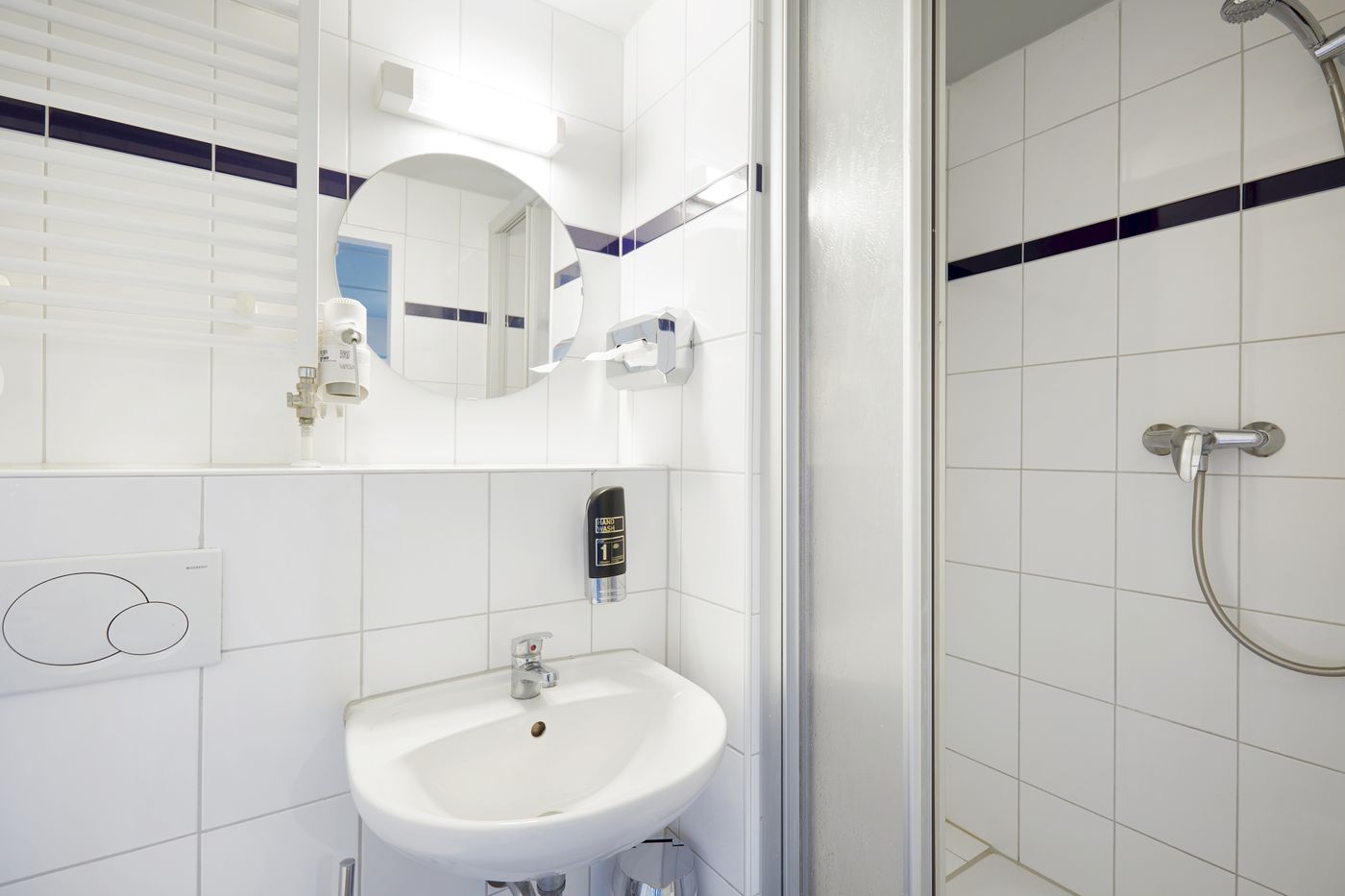 a&o Düsseldorf Hauptbahnhof - Germany - DÜSSELDORF - General view - 3