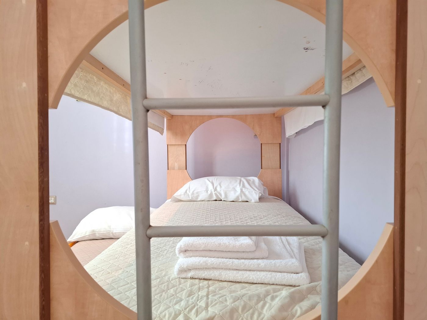 Hotel-Sunrise-Inn-Room-61