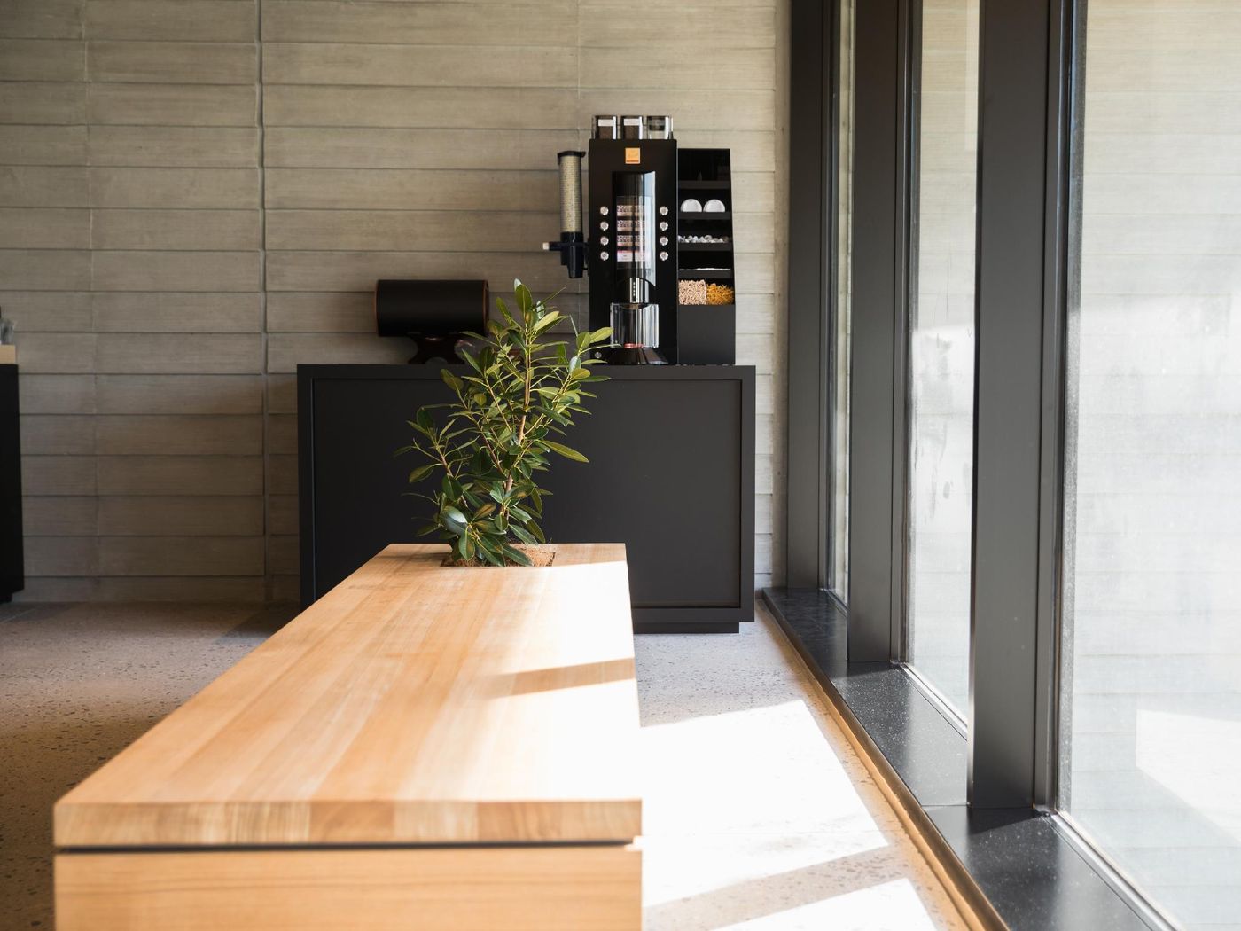 JR-EAST HOTEL METS TOKYO BAY SHINKIBA-Japan-Tokyo-Lobby-5