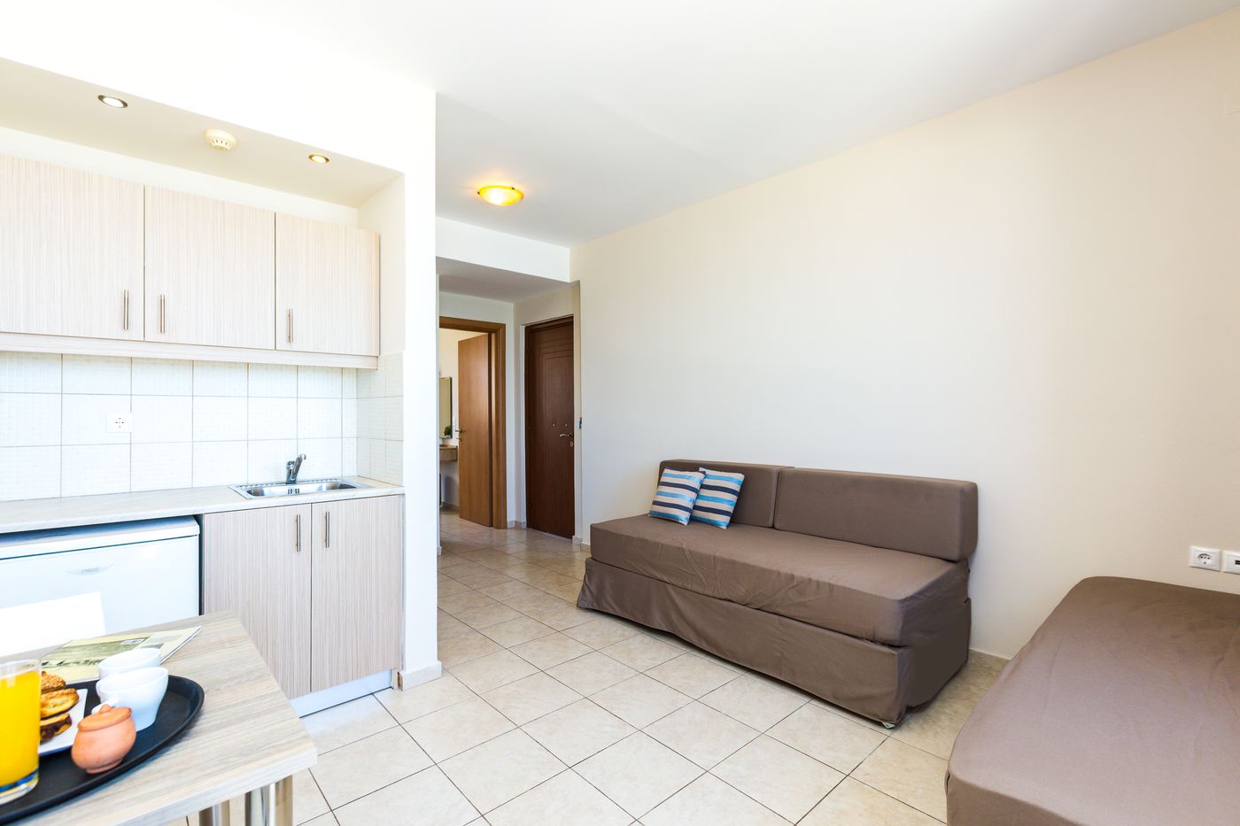 Theo Star Beach Apartments