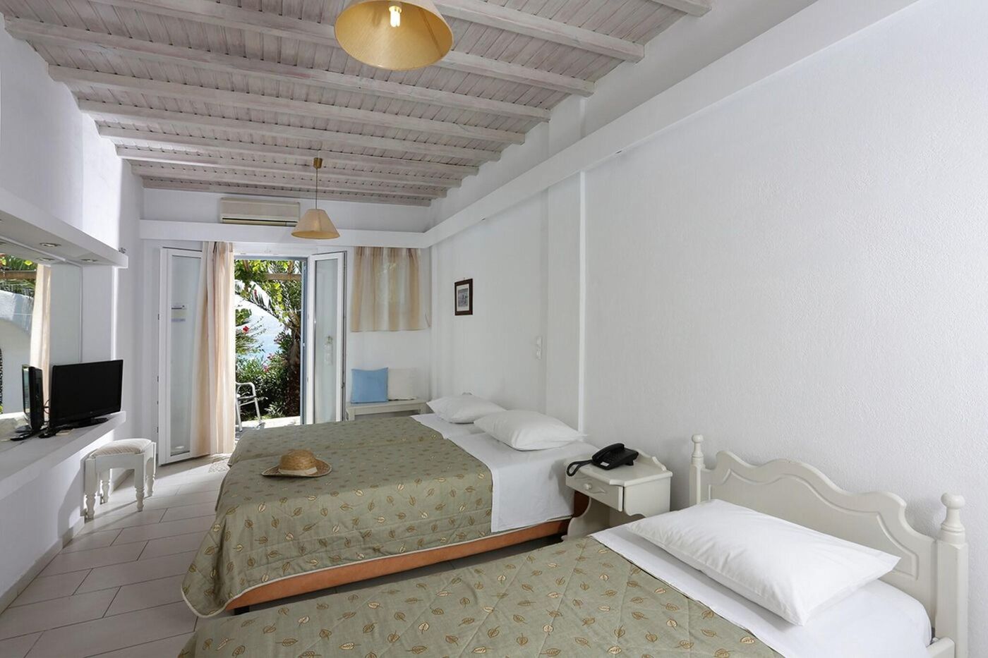 Albatros-Club-Mykonos-Room-14