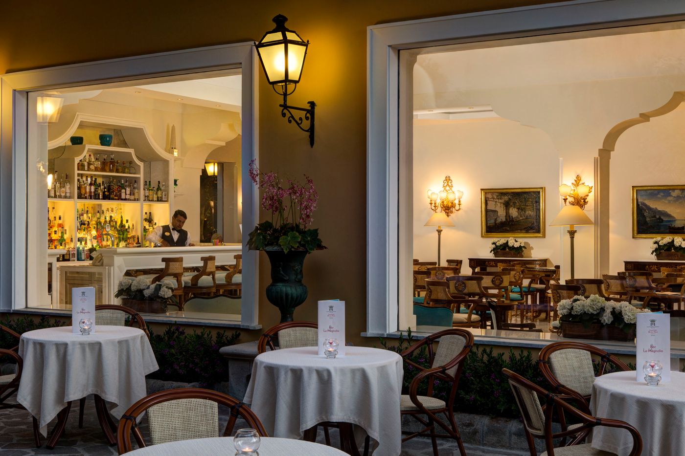 Grand-Hotel-de-la-Ville-Bar-42