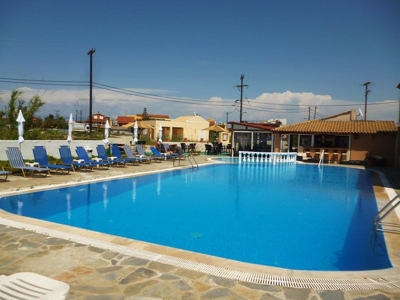 Alexis-Pool-Apartments-Pool-2