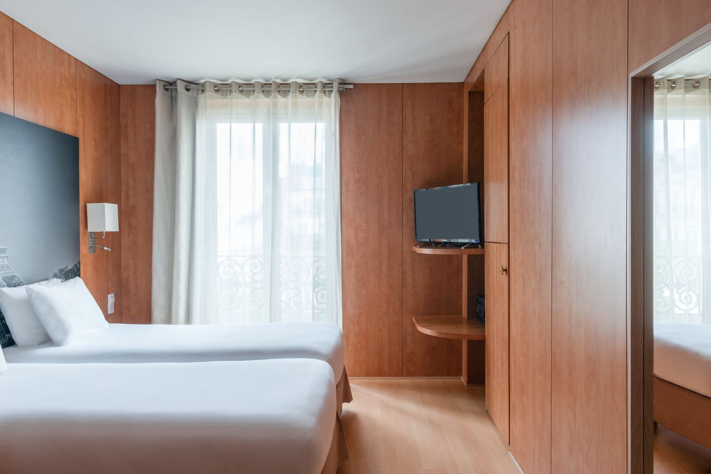 Best-Western-Hotel-Ronceray-Opera-Room-24