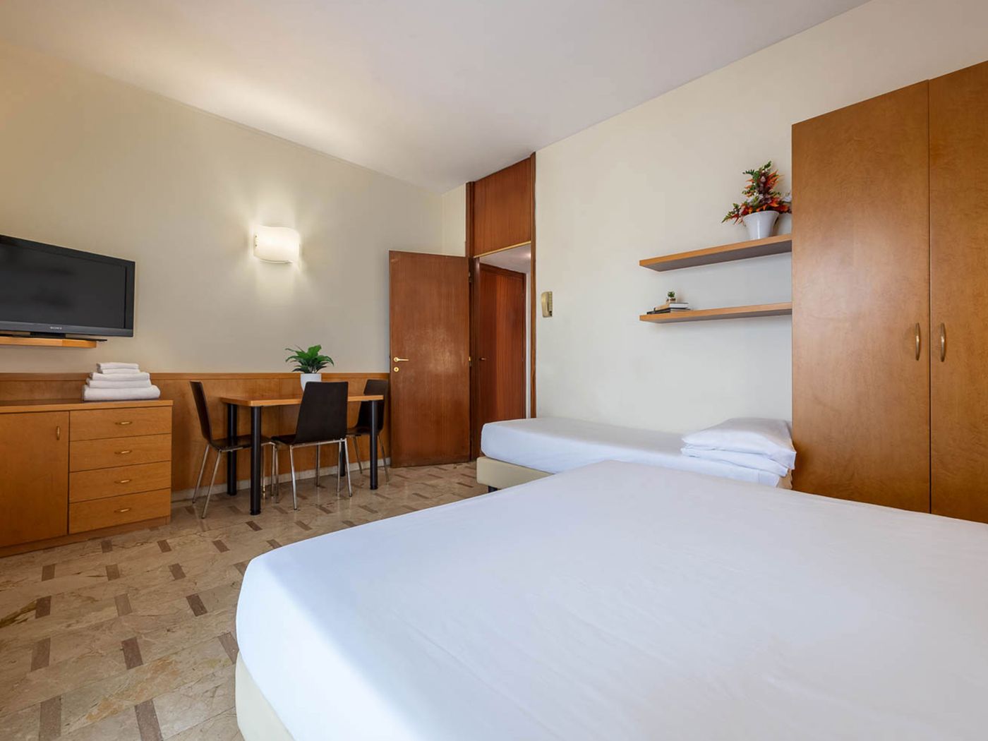 iH-ApartHotel-Milano-Argonne-Park-Room-20