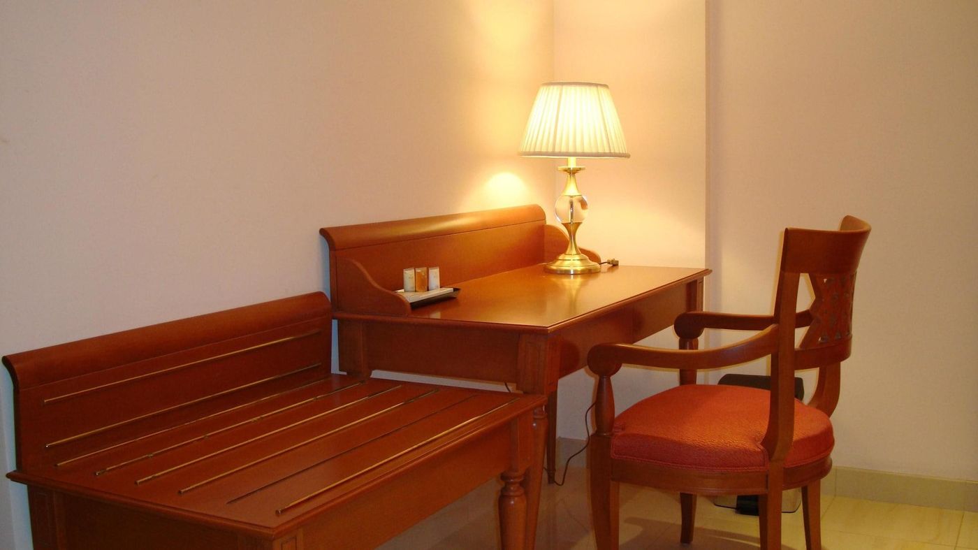 Al-Madina-Suites-Room-13