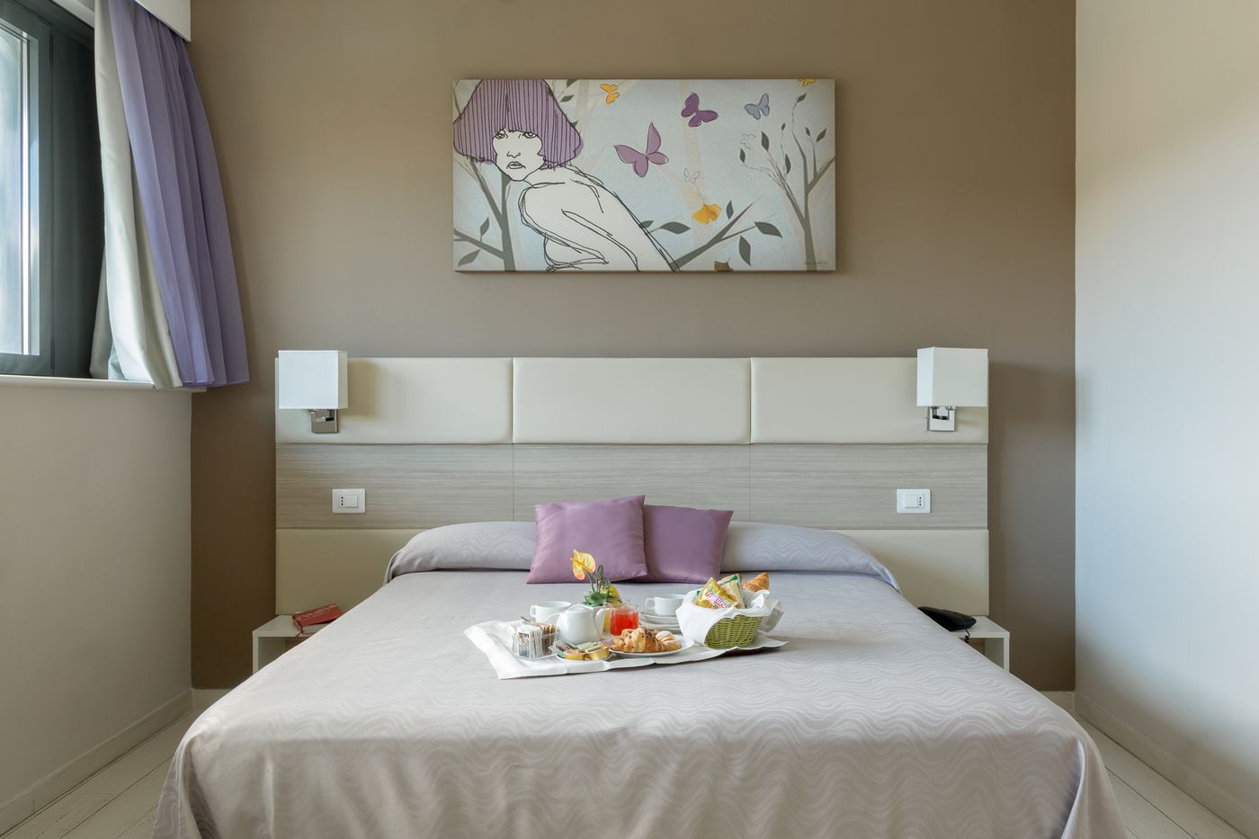 Cristina - Italy - NAPOLI - Room - 8