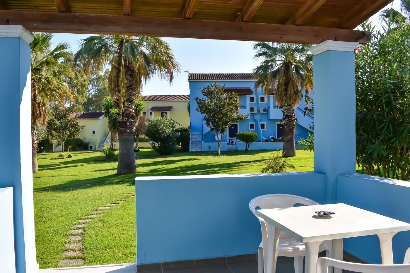 Govino-Bay-Apartments-Room-12