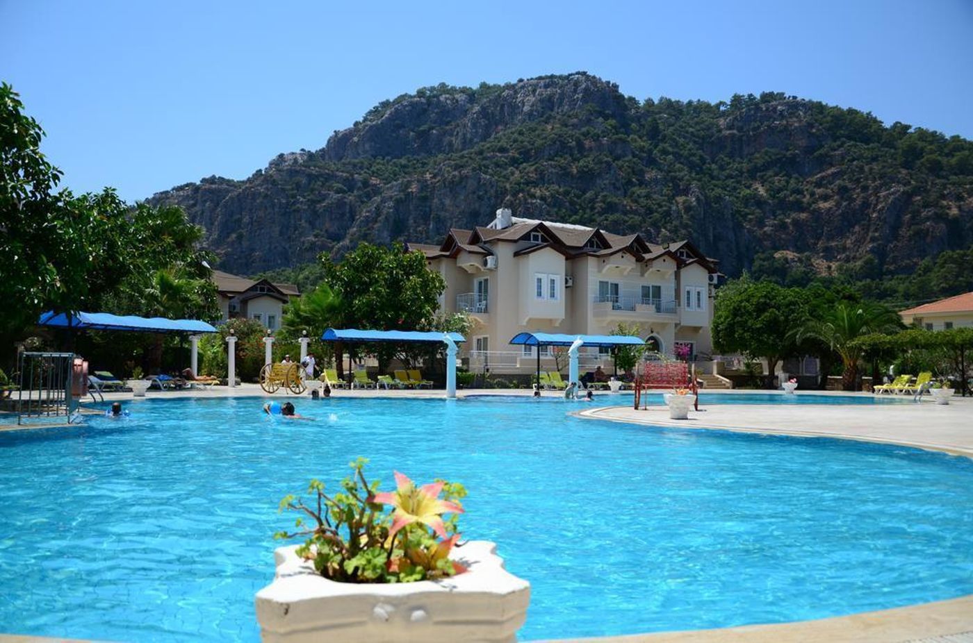 Club-Hotel-Keskin-Dalyan-Pool-2