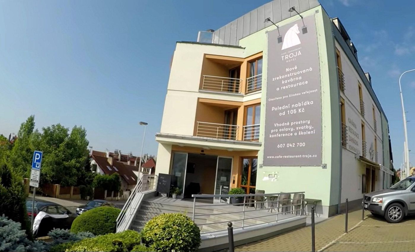 Hotel Troja-Czech Republic-PRAGUE-Terrace-5
