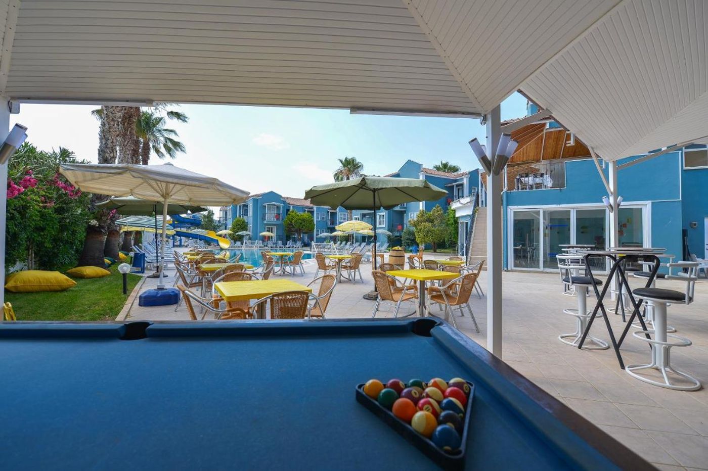 Blue-Pearl-Hotel-Lobby-25