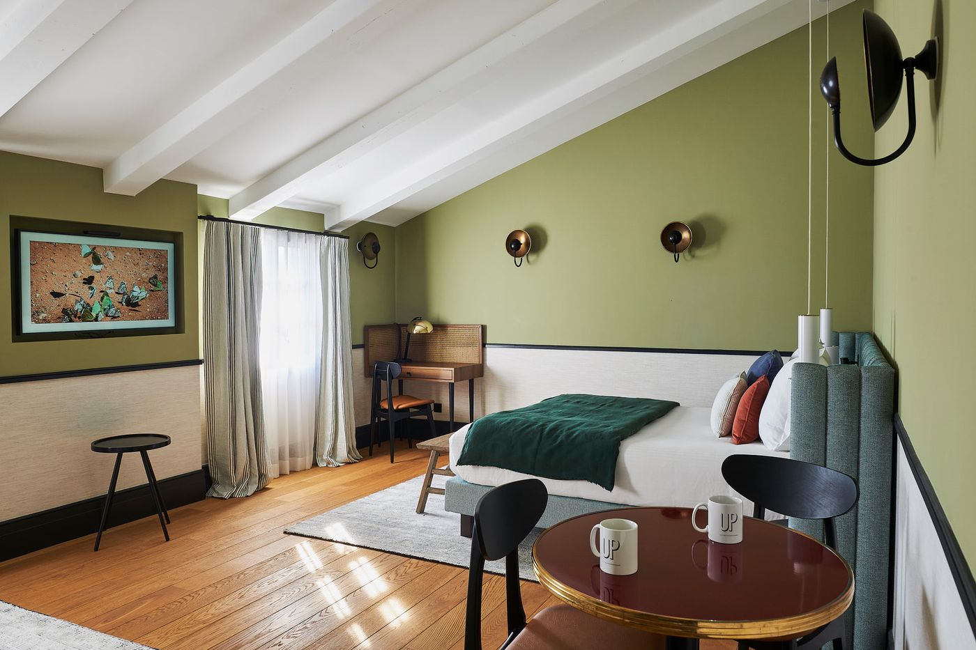 Provence-Ultimate-Room-15