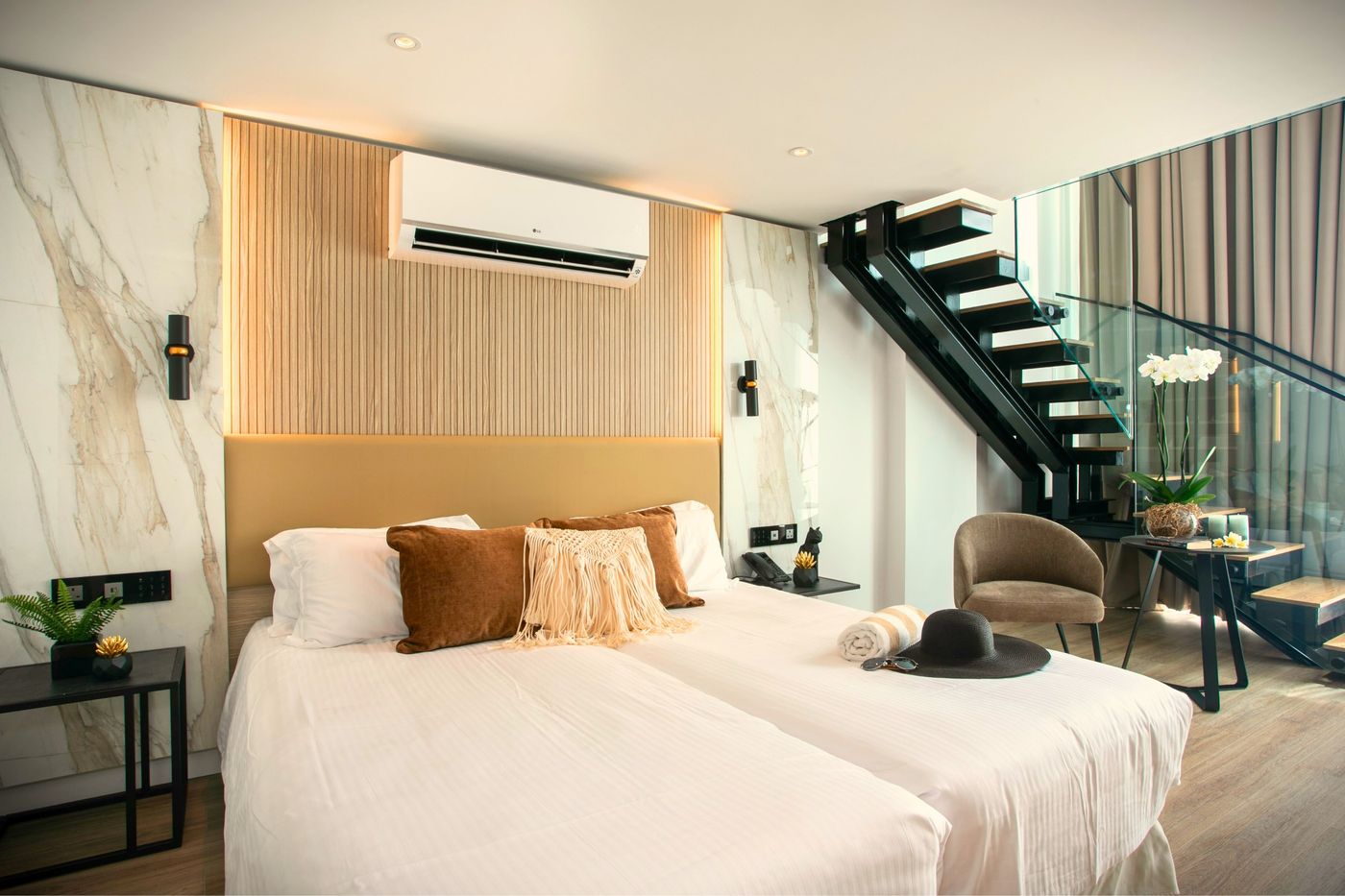 Cavo-Maris-Beach-Room-37