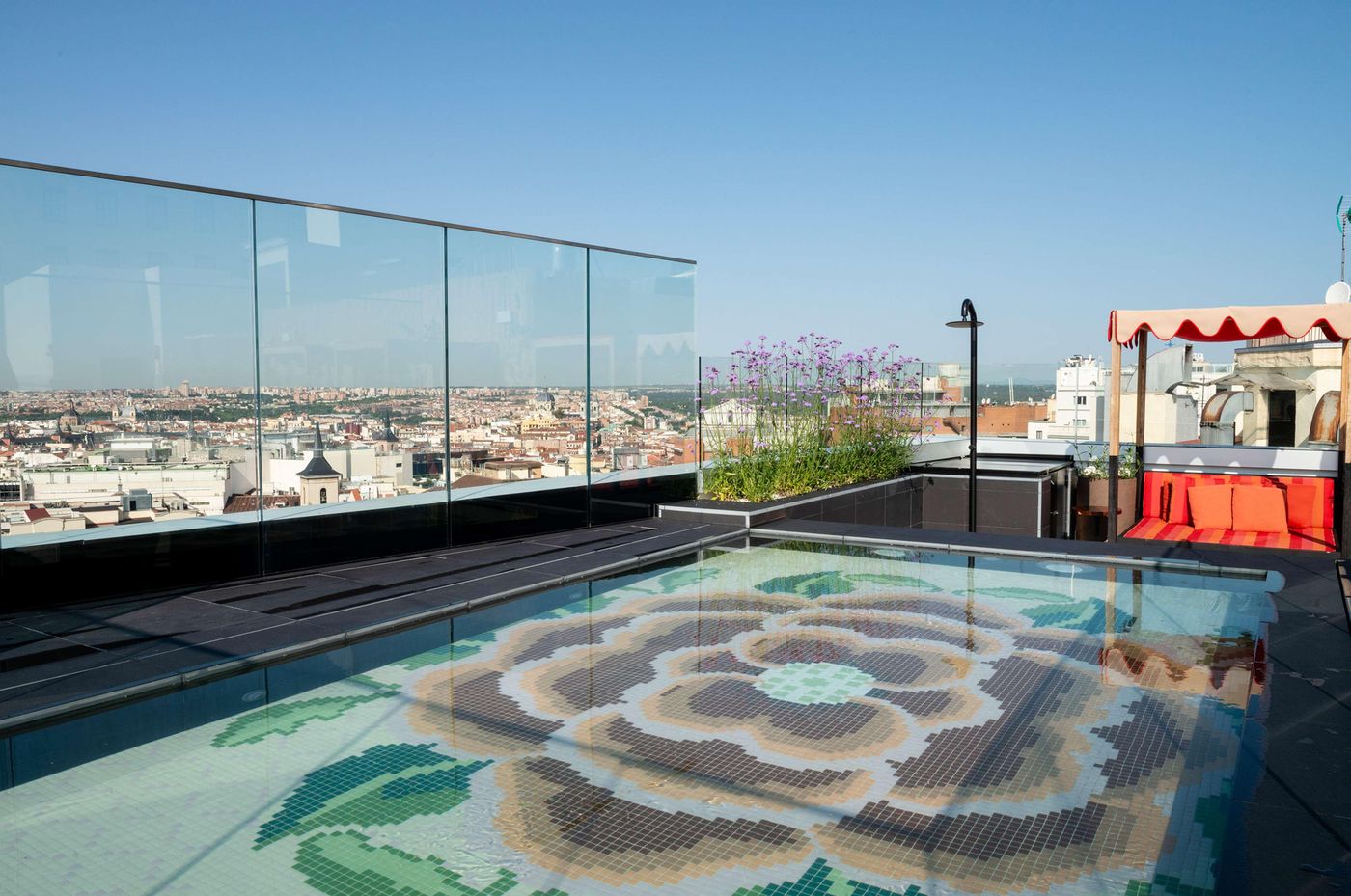 Hotel-Montera-Madrid--Curio-Collection-by-Hilton-Pool-51