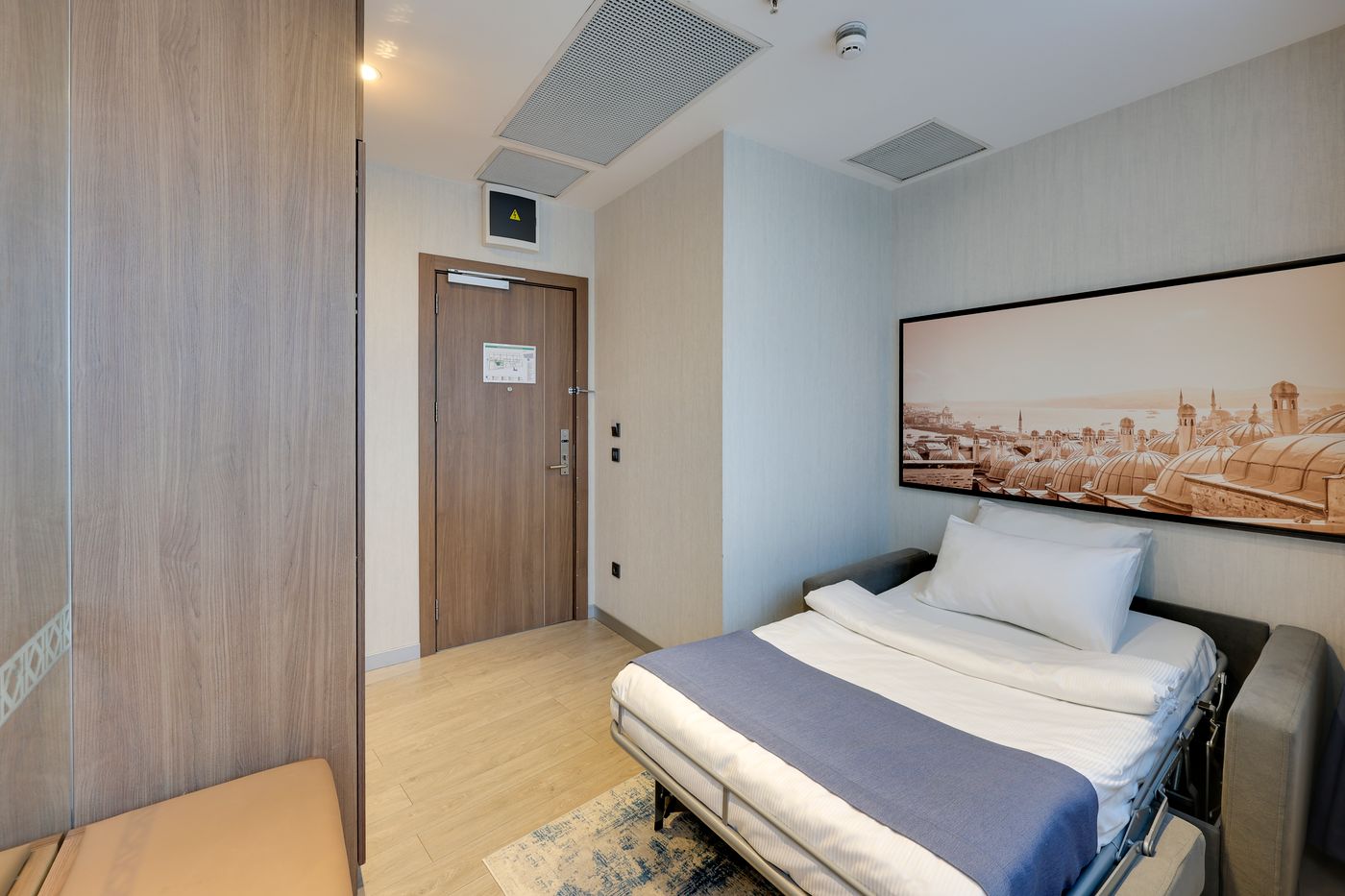 Ramada-Istanbul-Old-City-Room-40