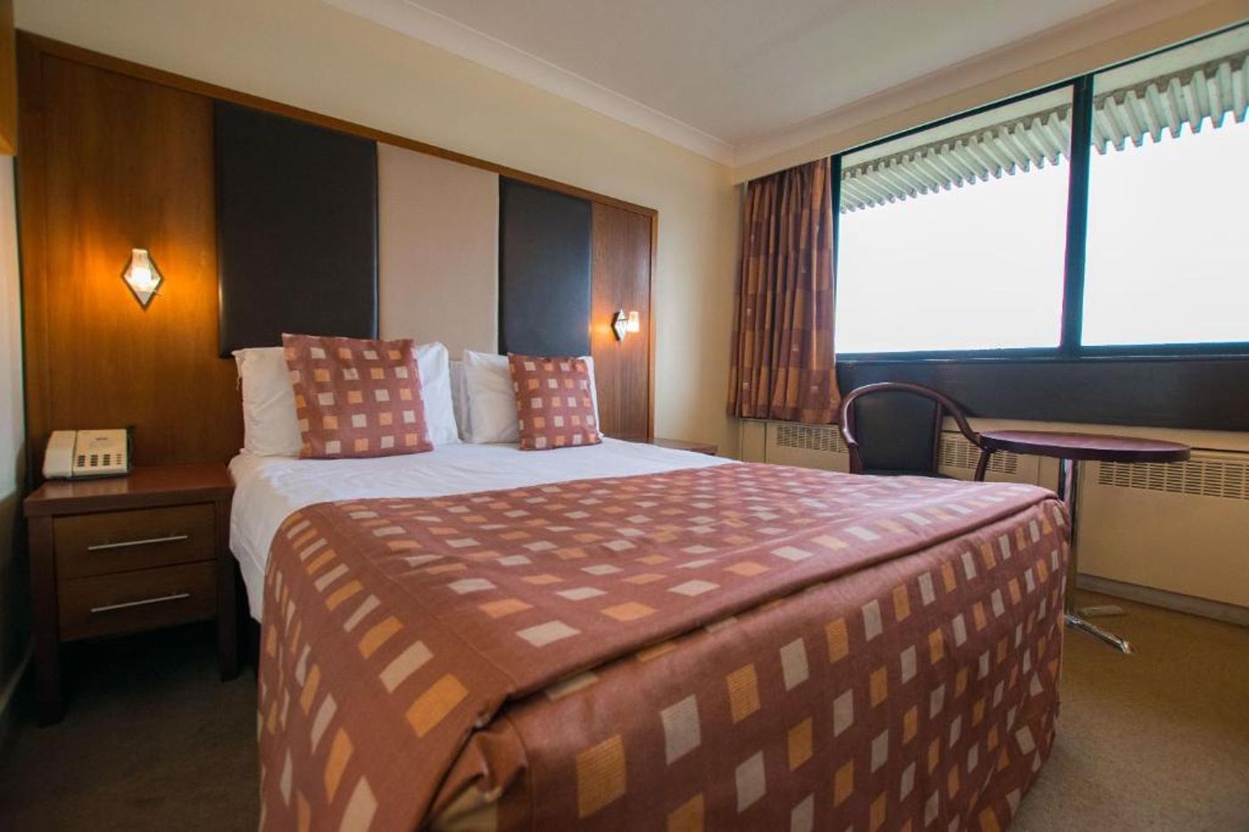 Glasgow River Hotel-United Kingdom-ERSKINE-Room-6