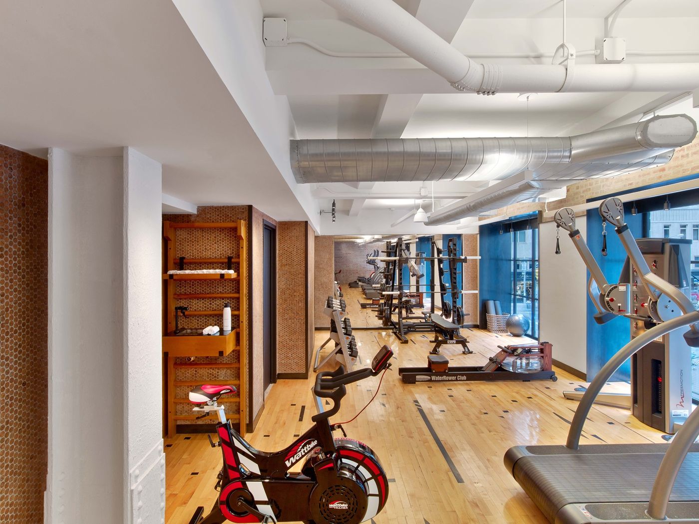 1-Hotel-Central-Park-Sports-and-Entertainment-32