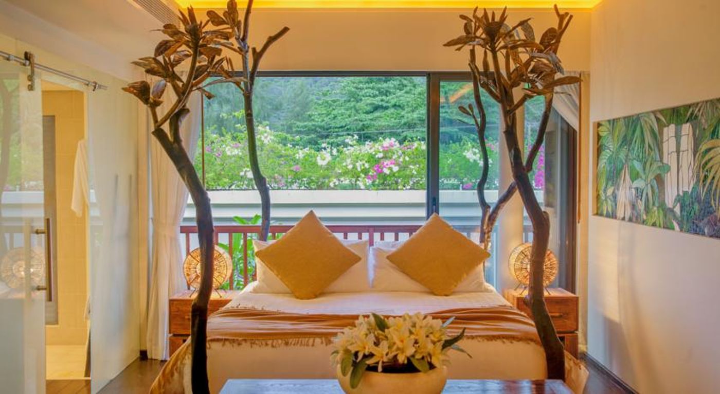 Dhevatara Beach Hotel & Spa