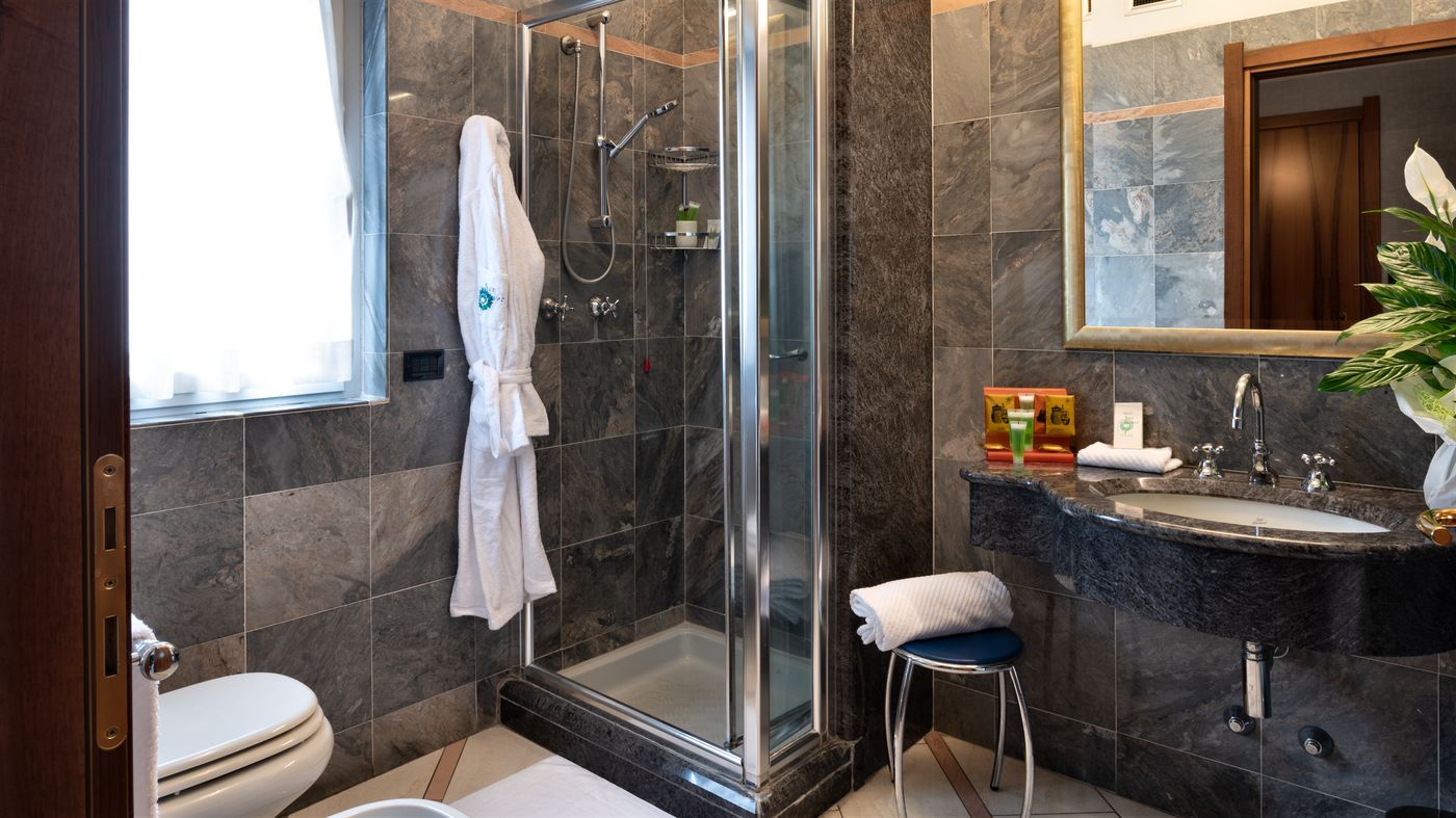 Sunflower-Hotel-Room-23