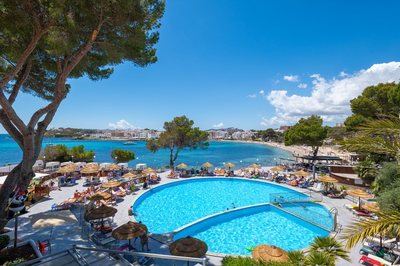 Leonardo-Royal-Hotel-Ibiza-Santa-Eulalia-Pool-5