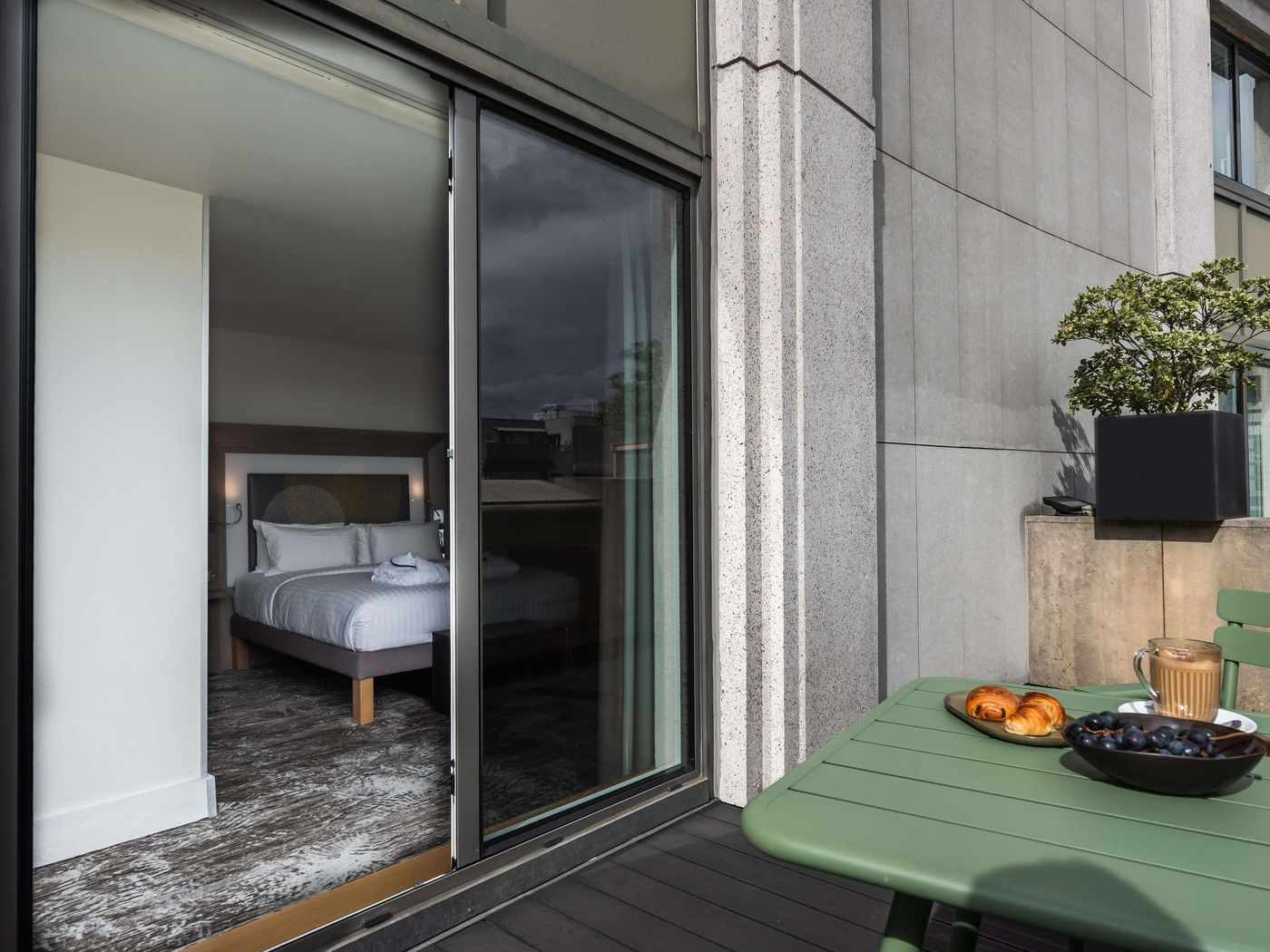 Novotel-Paris-Gare-de-Lyon-Room-2