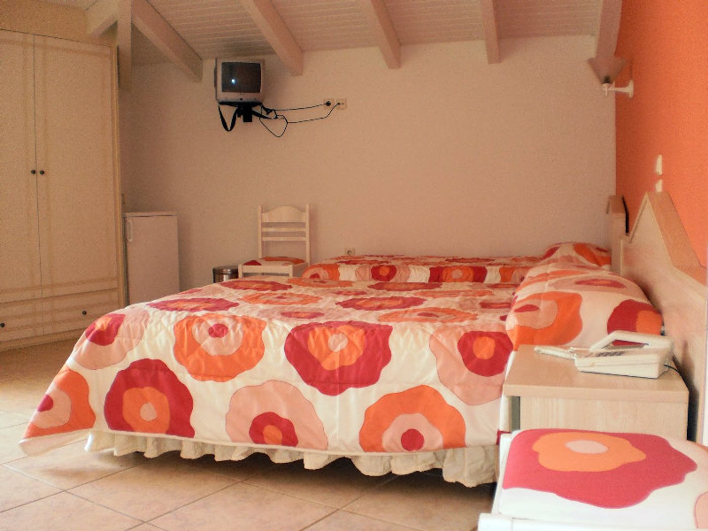 Starlight-Hotel-Room-11