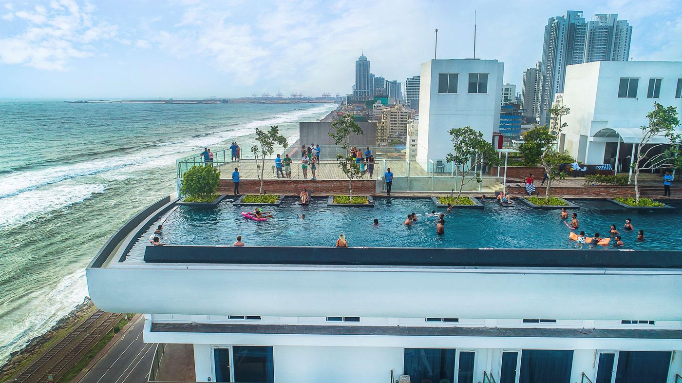 Marino-Beach-Colombo-Pool-4