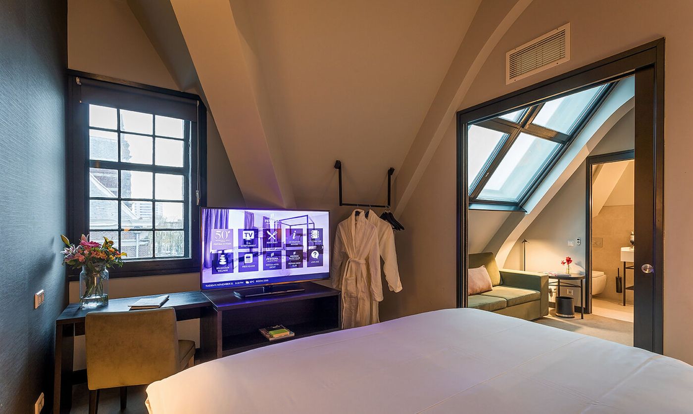 Pestana-Amsterdam-Riverside-Room-37
