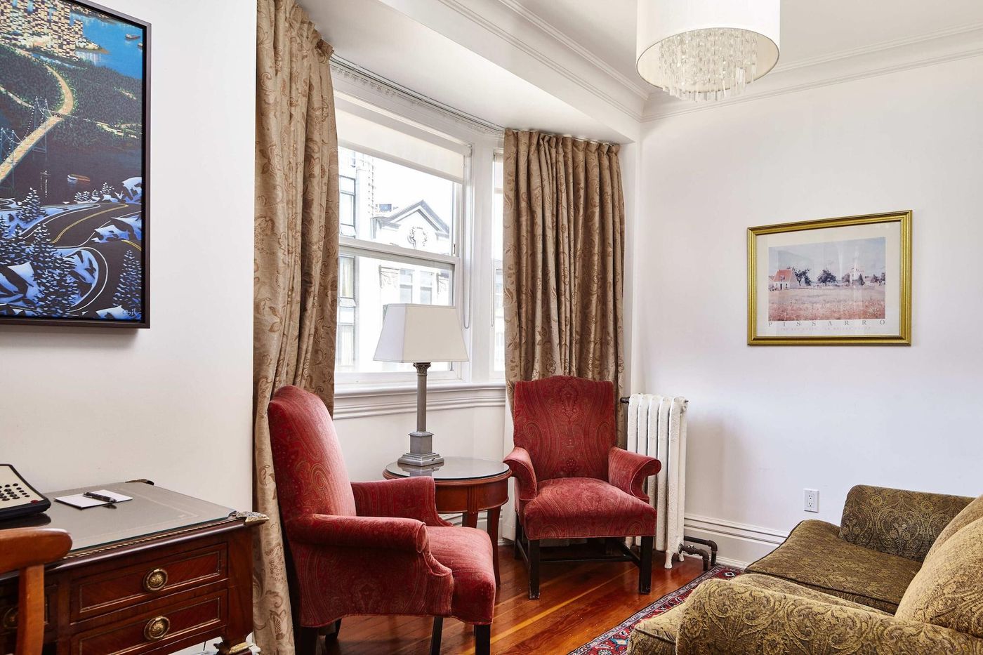 Victorian-Hotel-Vancouver-Room-45