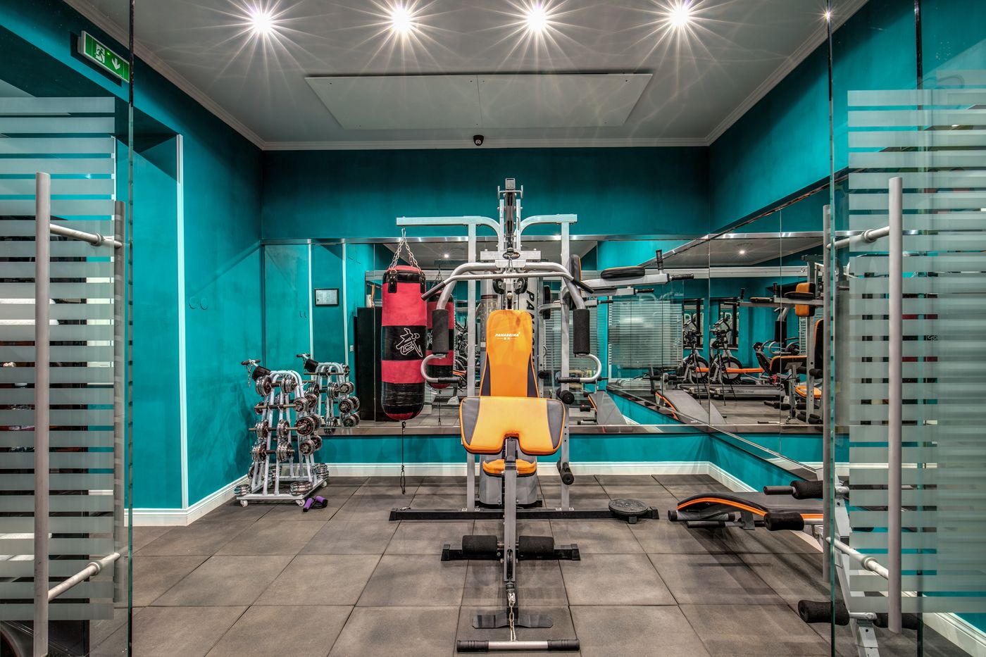 Hotel-87-Eightyseven-Sports-and-Entertainment-65