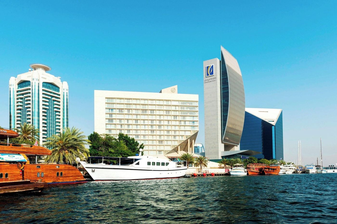 Sheraton-Dubai-Creek-Hotel-and-Towers-General-view-8