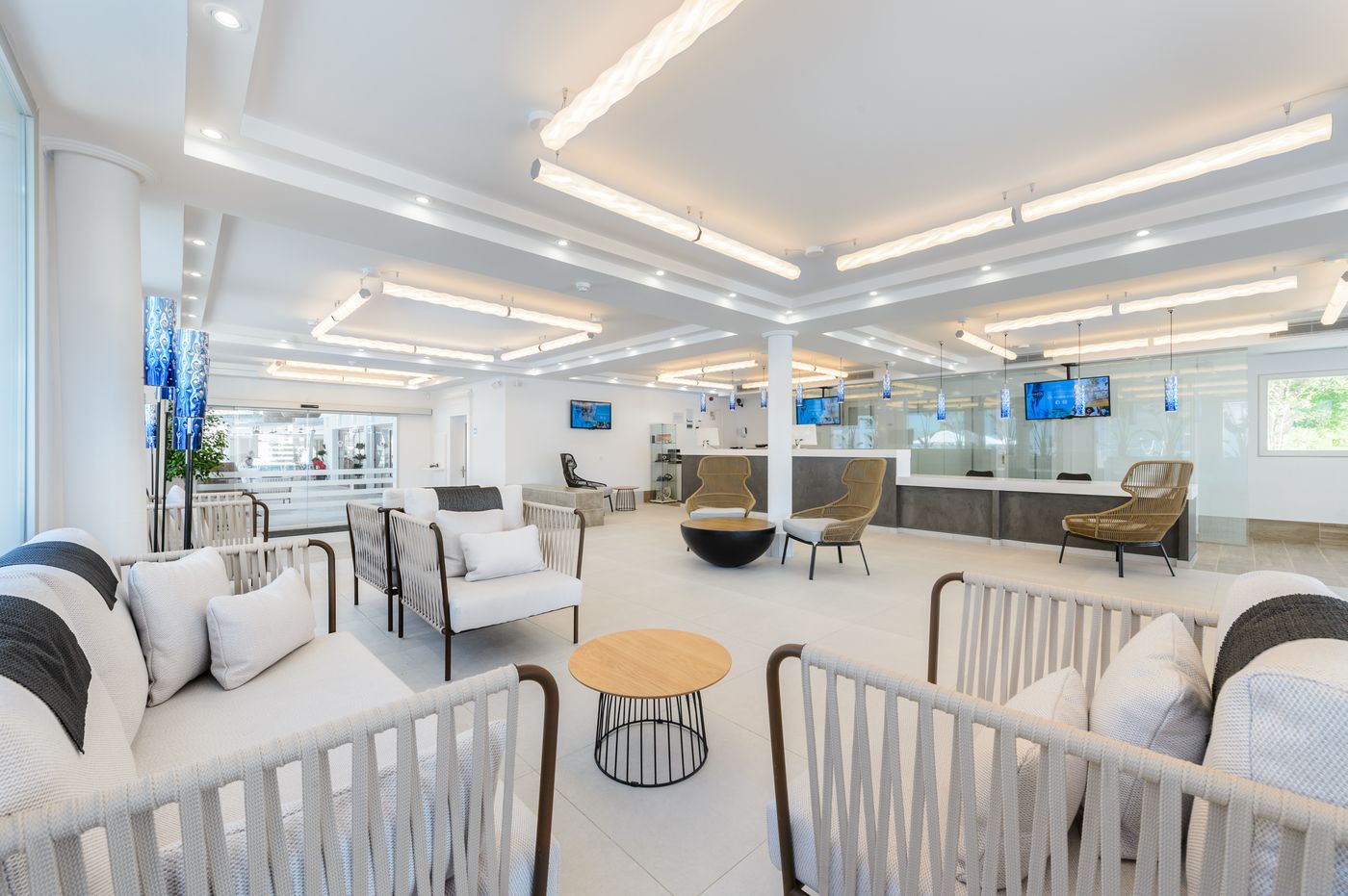 Playasol-Cala-Tarida-Lobby-51