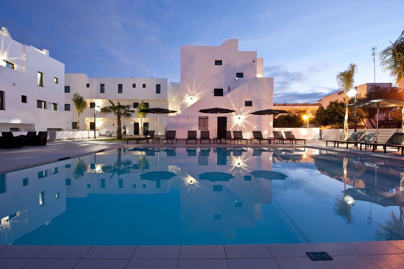 Migjorn-Ibiza-Suites-and-Spa--Pool-9