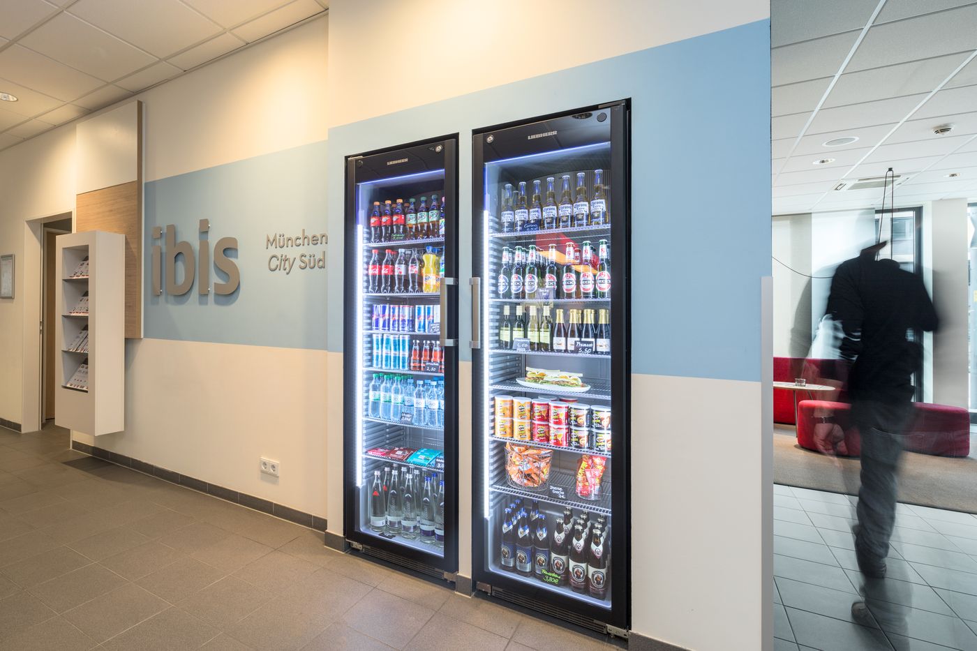 ibis-Muenchen-City-Sued-Lobby-23