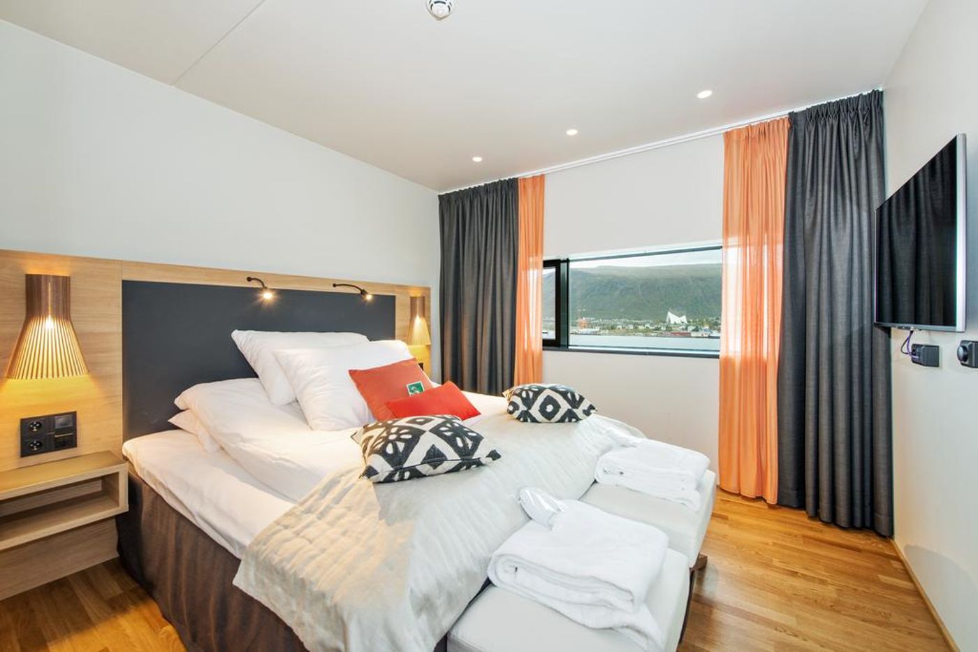 Clarion Hotel The Edge-Norway-Tromso-Room-10