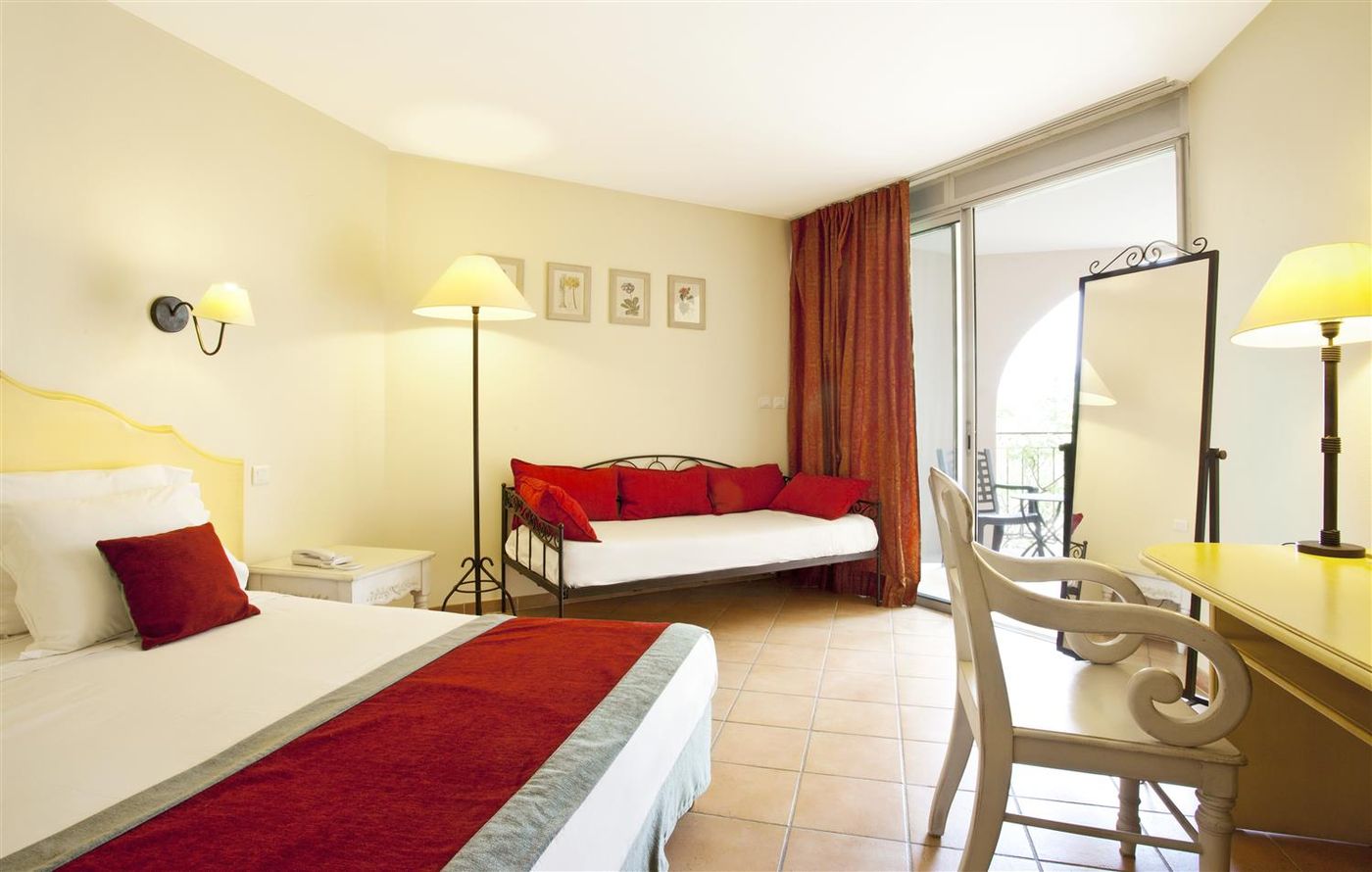 Golden Tulip Avignon Le Paradou-France-MONTFAVET-Room-10