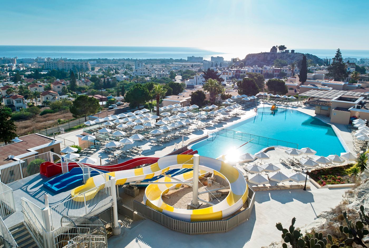 Louis-St-Elias-Resort---Waterpark-Pool-1