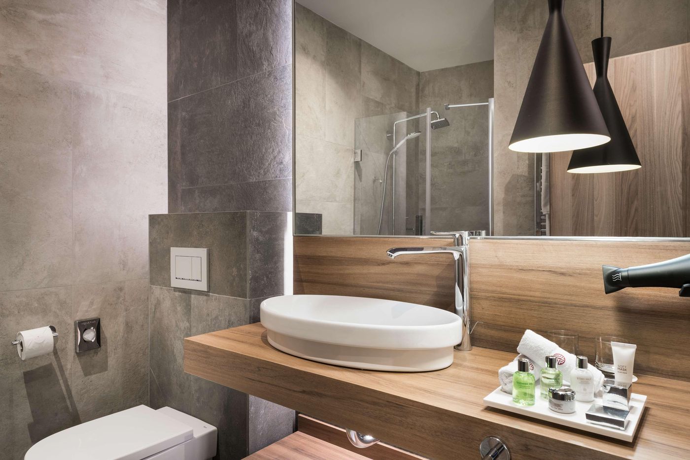 NH-Collection-Madrid-Gran-Via-Room-35