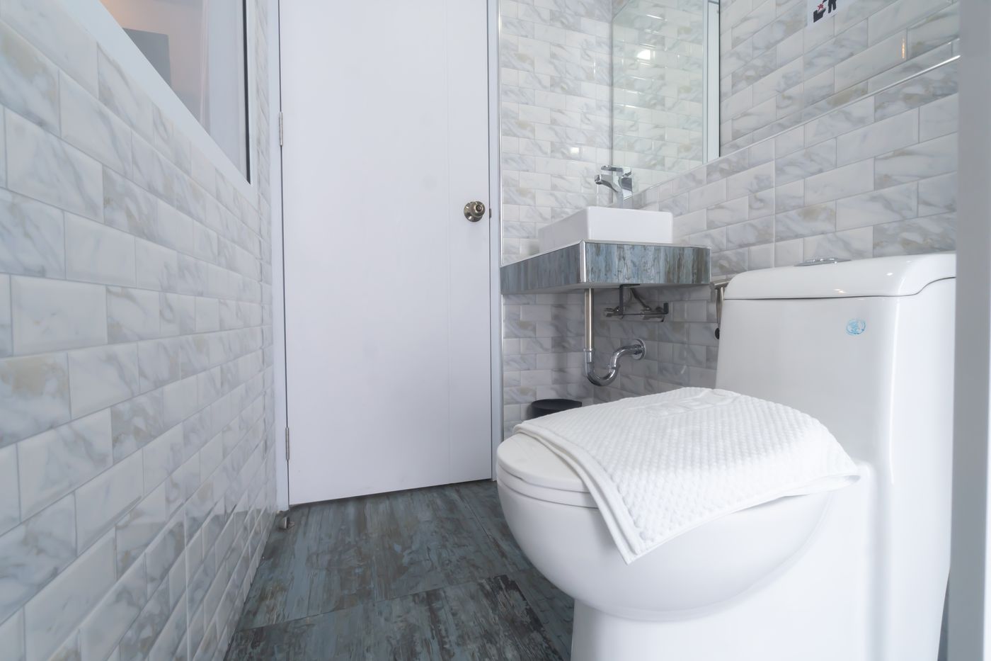 Spark Hotel - Mrt Queen Sirikit-Thailand-Bangkok-Room-9