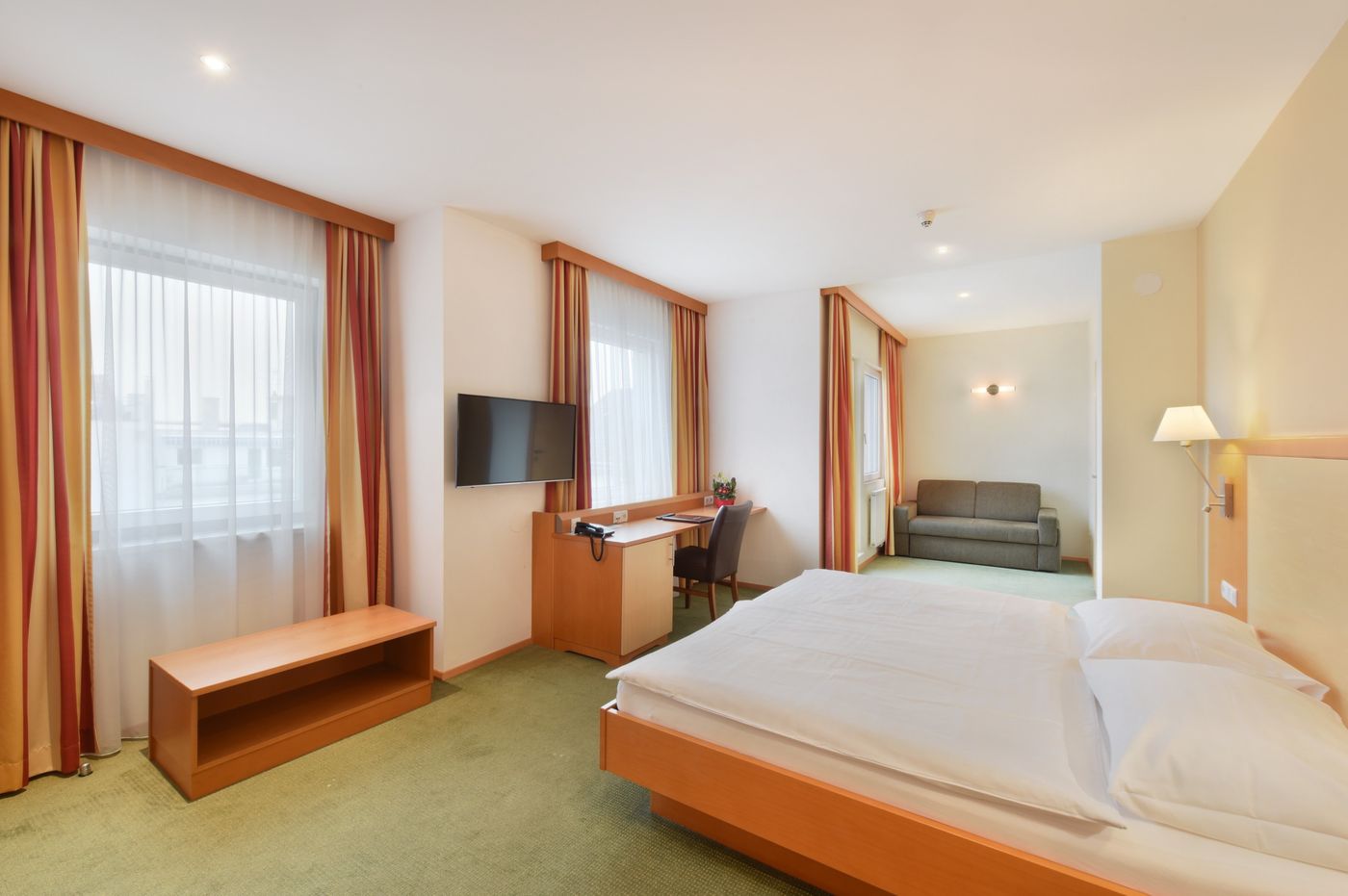 Lucia - Austria - Vienna - Room - 3