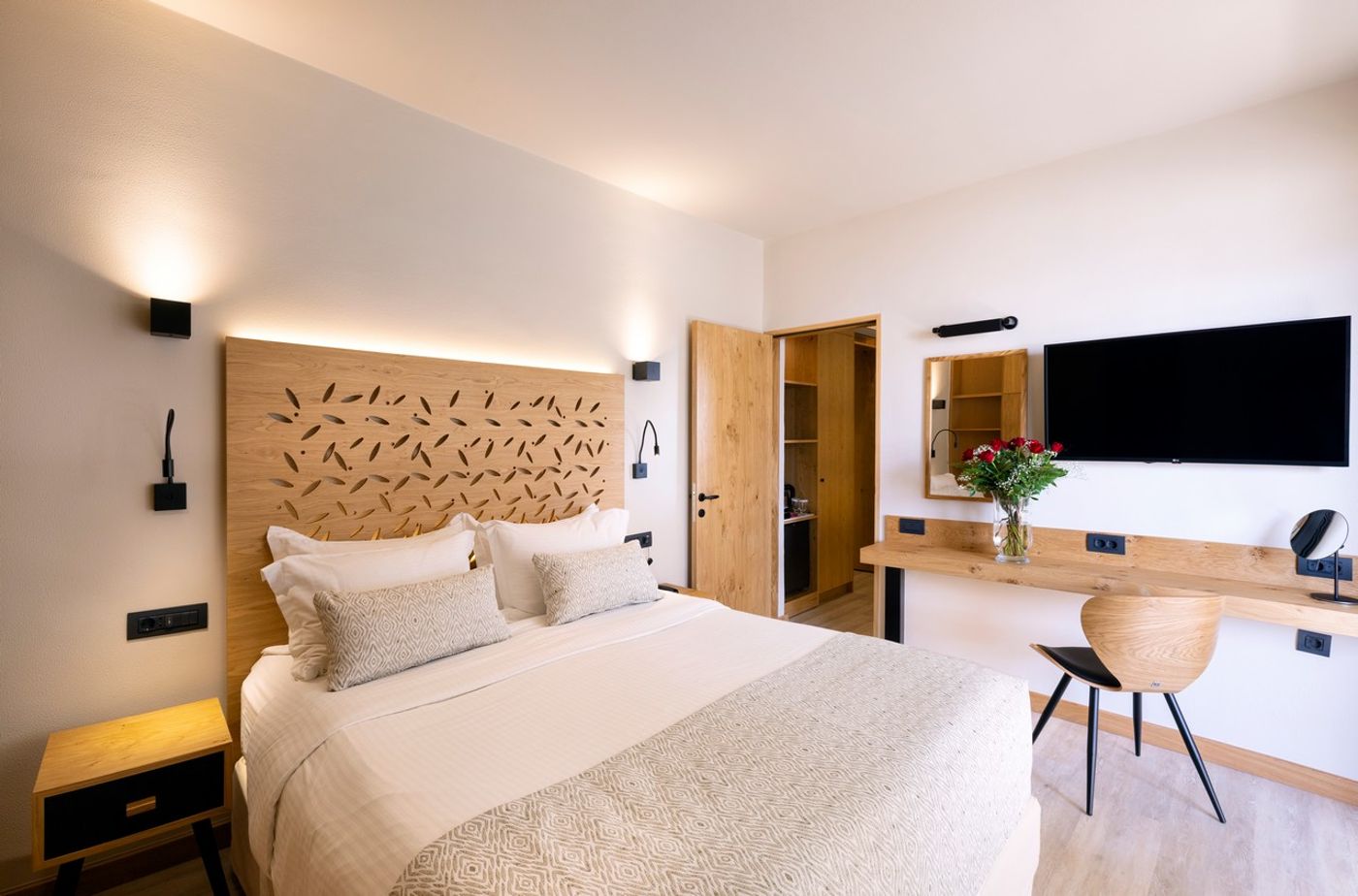 Atlantis-Beach-Room-15