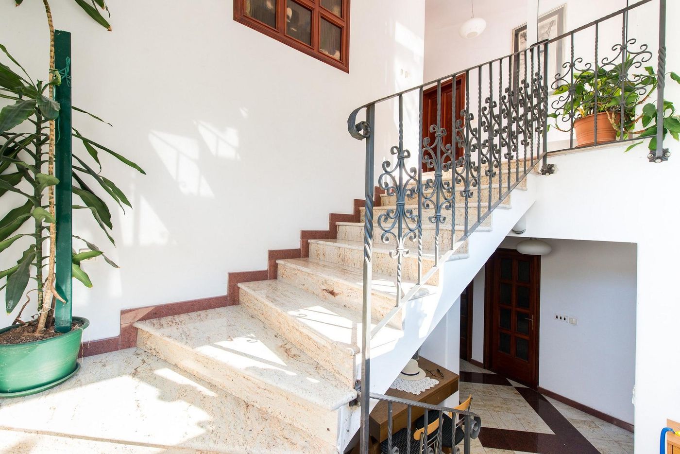 Apartments-Tapera-Lobby-43