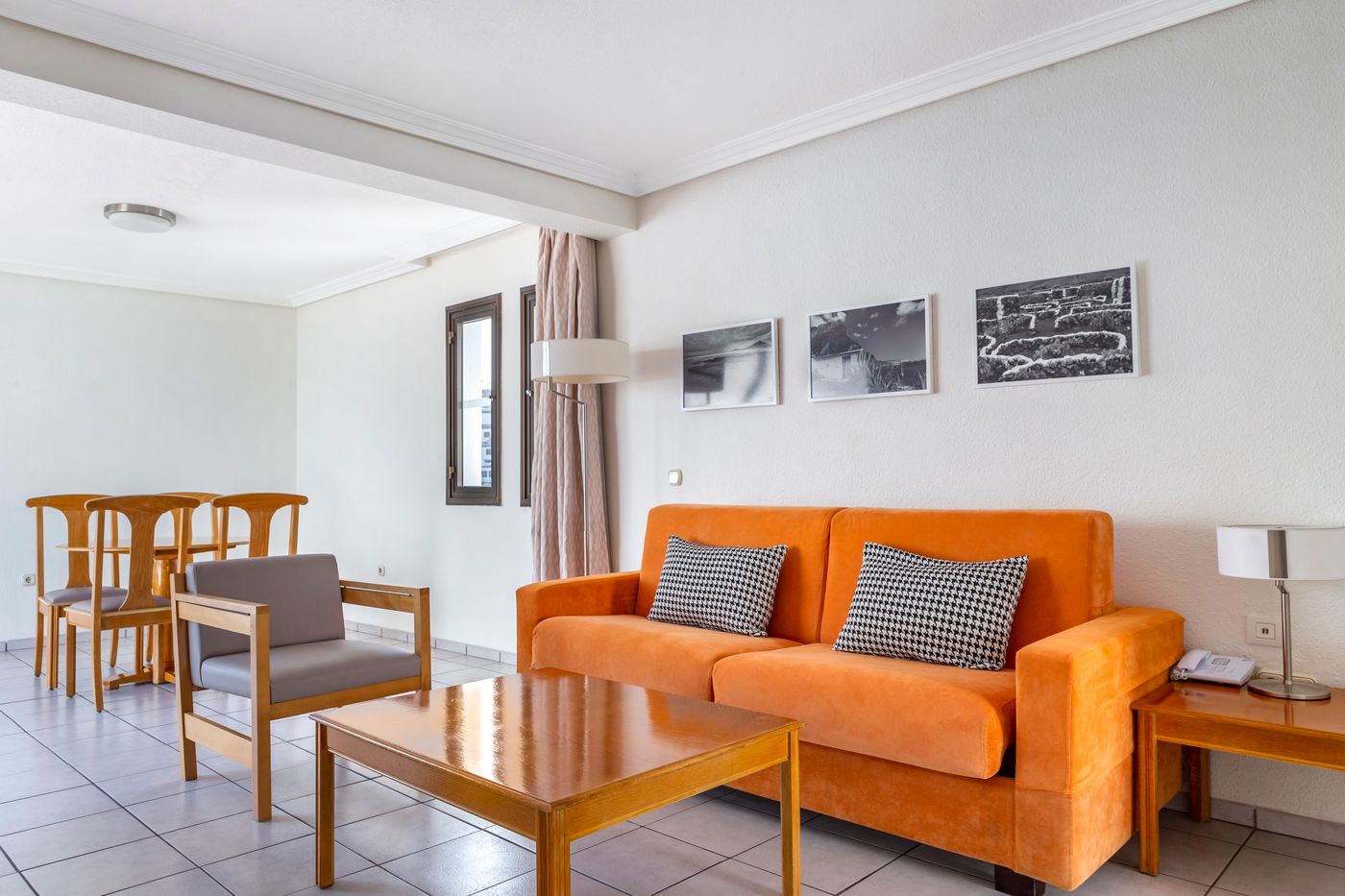 Sunset-Bay-Club-Room-18