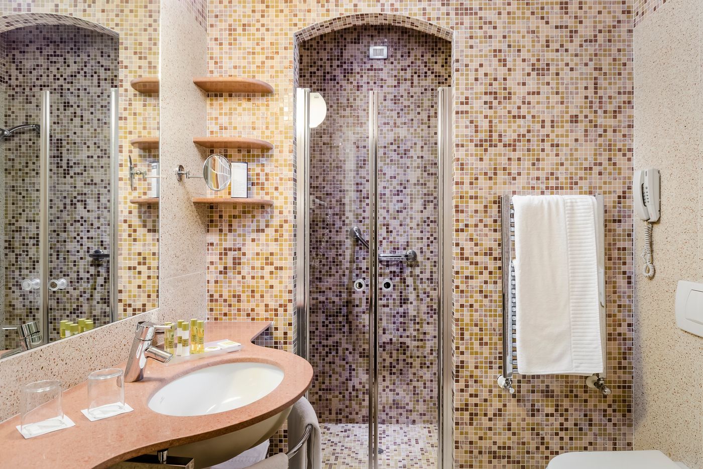 Eurostars-Centrale-Palace-Room-60